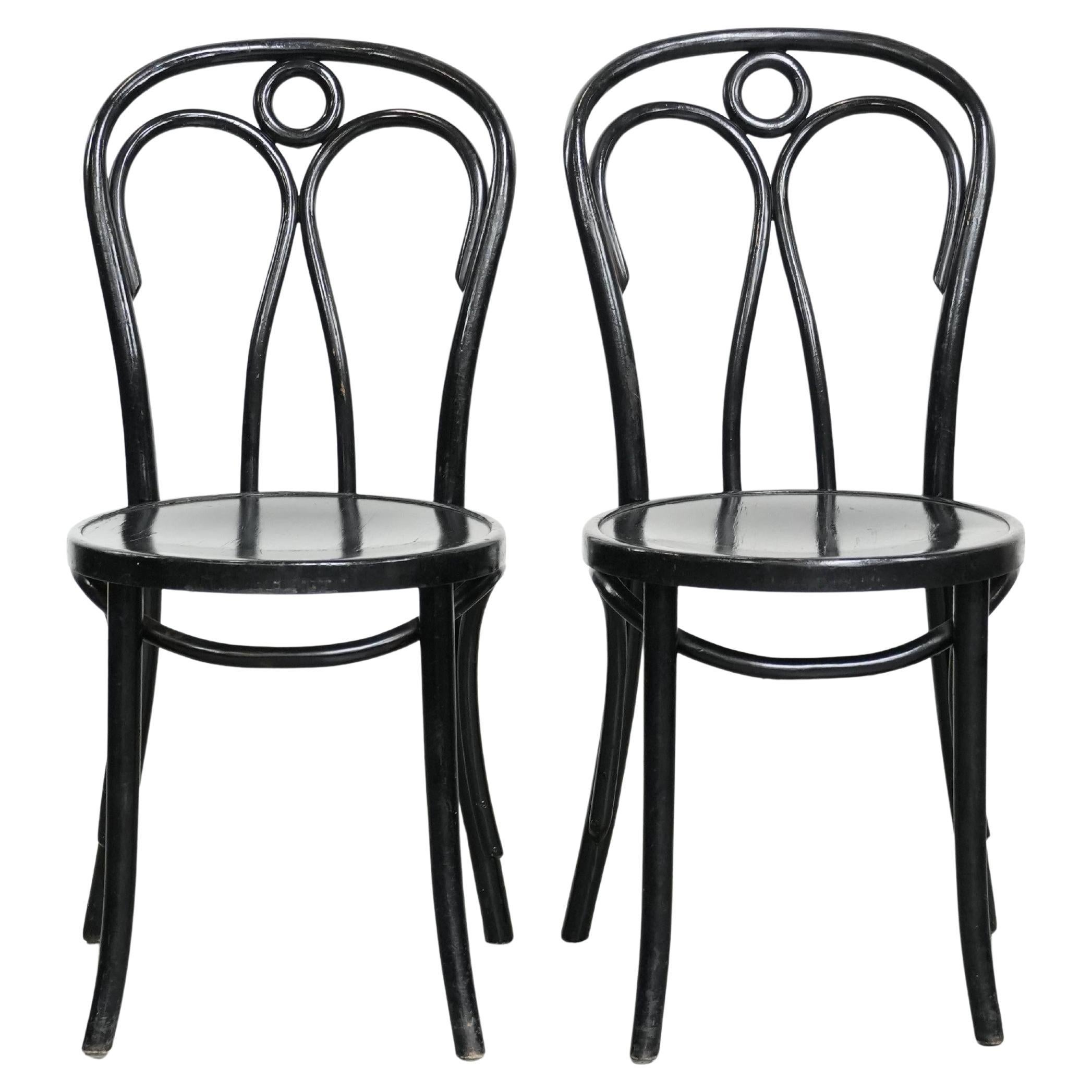 Set aus 2 schwarzen Vintage-Bistrostühlen im Thonet-Stil mit elegantem Design