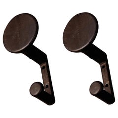 Juego de 2 ganchos de pared F.ACE ennegrecidos de Henry Wilson