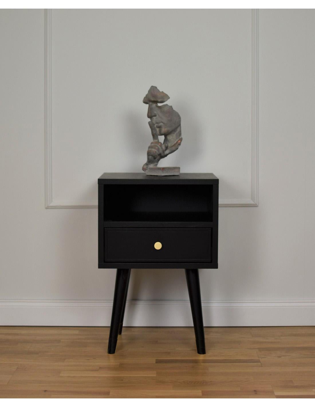Post-Modern Set Of 2 Blackie N Bedstands by Pastform For Sale