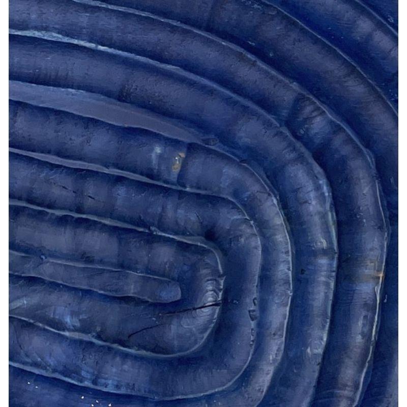 Set aus 2 blauen Hockern mit Fingerdruck von Victor Hahner (21. Jahrhundert und zeitgenössisch) im Angebot