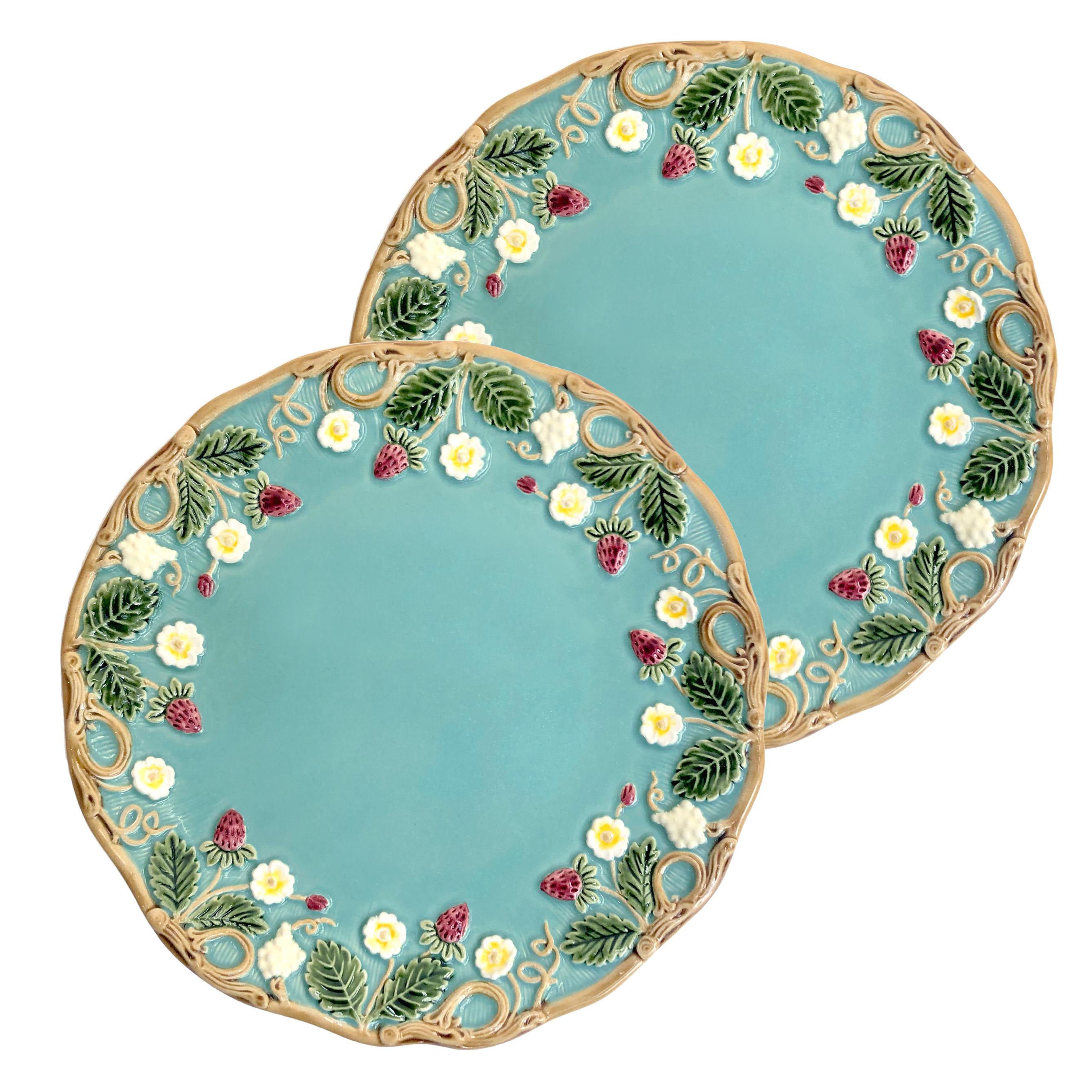 Français Ensemble de 2 assiettes à dessert George Sand bleues et fleuries, faïence en vente