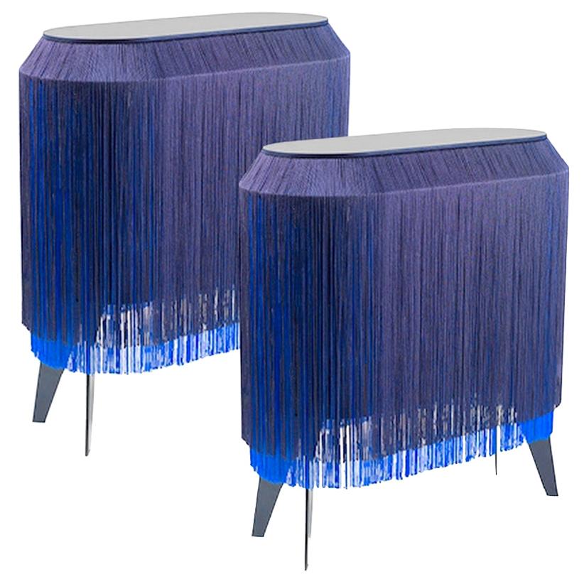 Ensemble de 2 tables d'appoint / tables de nuit à franges bleues, fabriquées en France