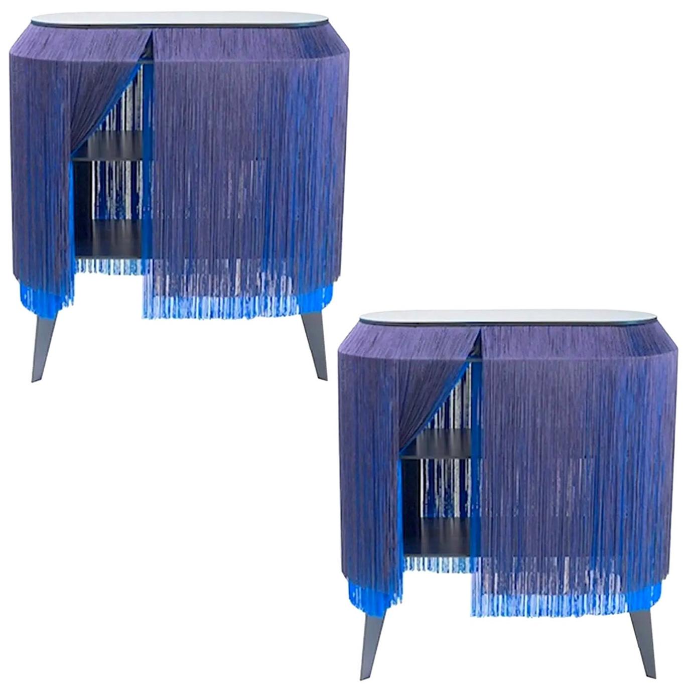 Ensemble de 2 tables d'appoint ou tables de nuit à franges bleues, fabriquées en France en vente