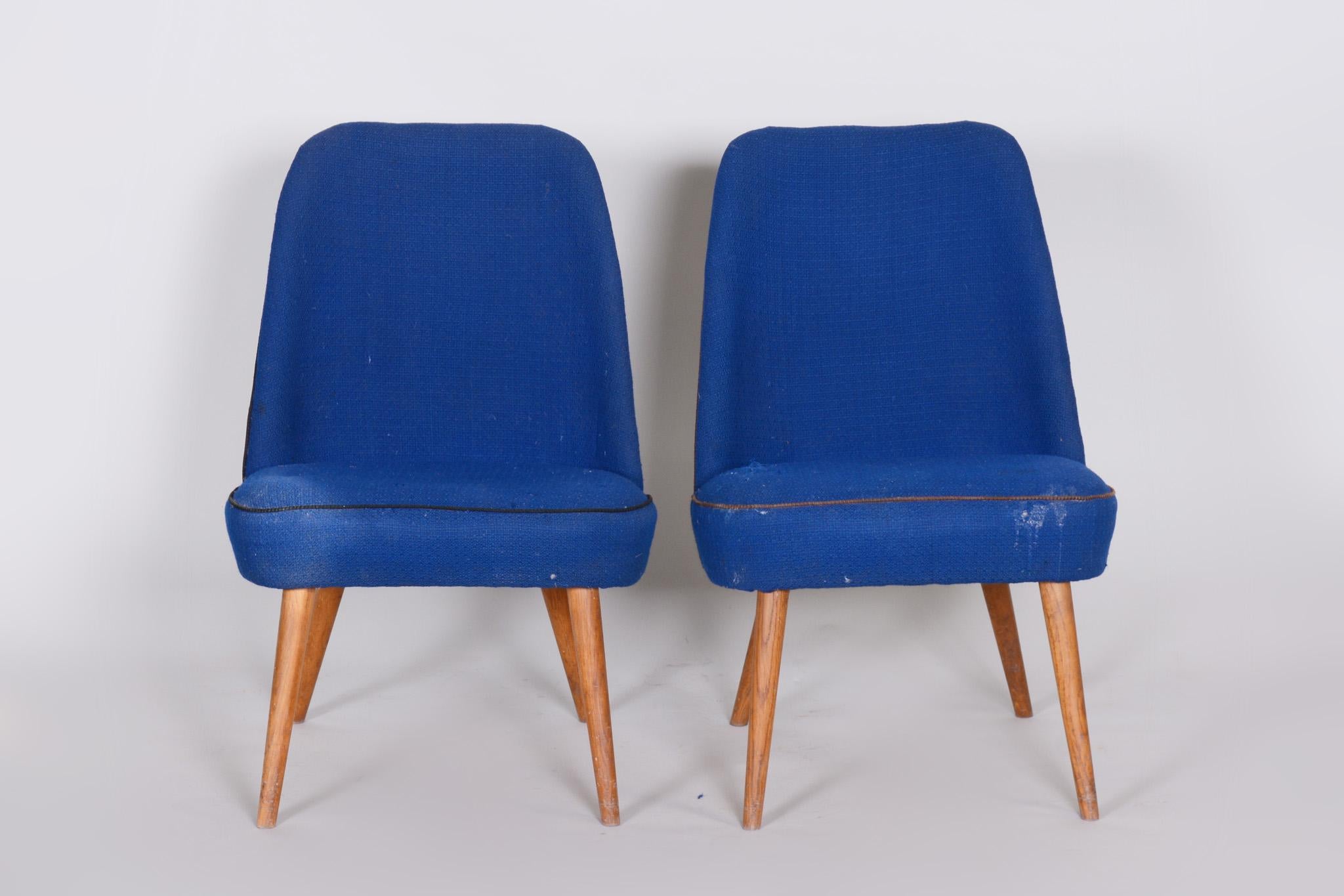 Pair of midcentury armchairs.
Original Condition
Source: Czechia
Material: Ash
Period: 1950-1959.





