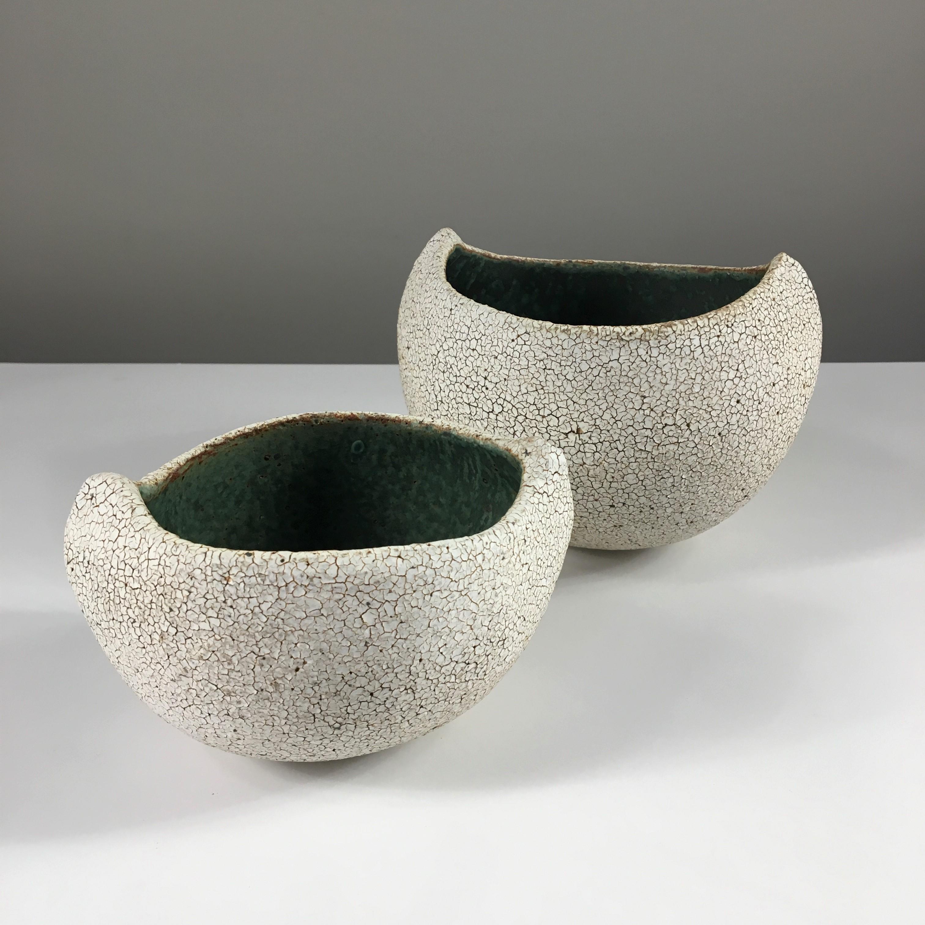 Set of 2 Boat Shaped Ceramic Bowls with Glaze by Yumiko Kuga. Dimensions: W 7