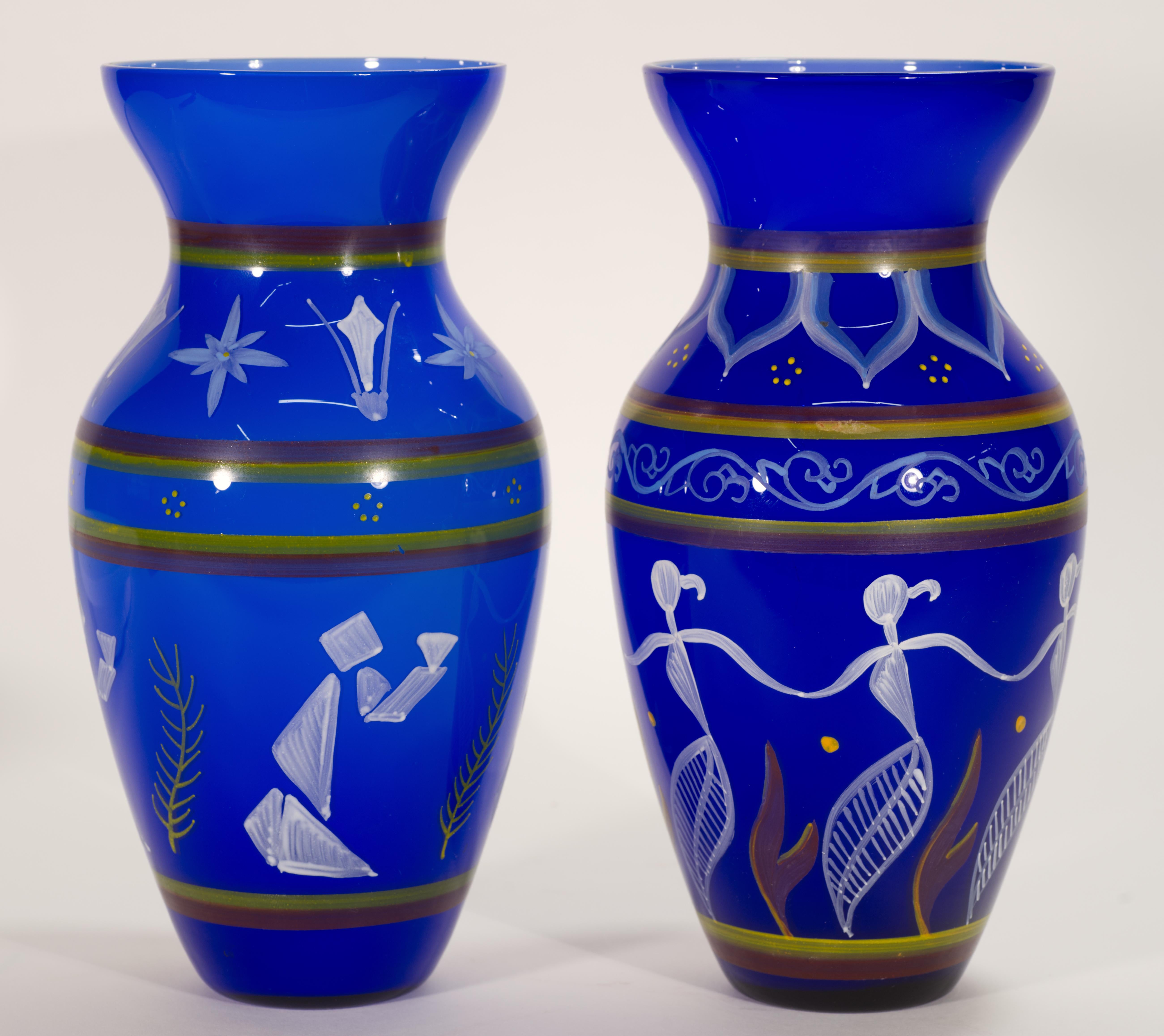 Postmoderne Ensemble de 2 vases modernistes de Bohème en verre peint à la main, années 1970 en vente