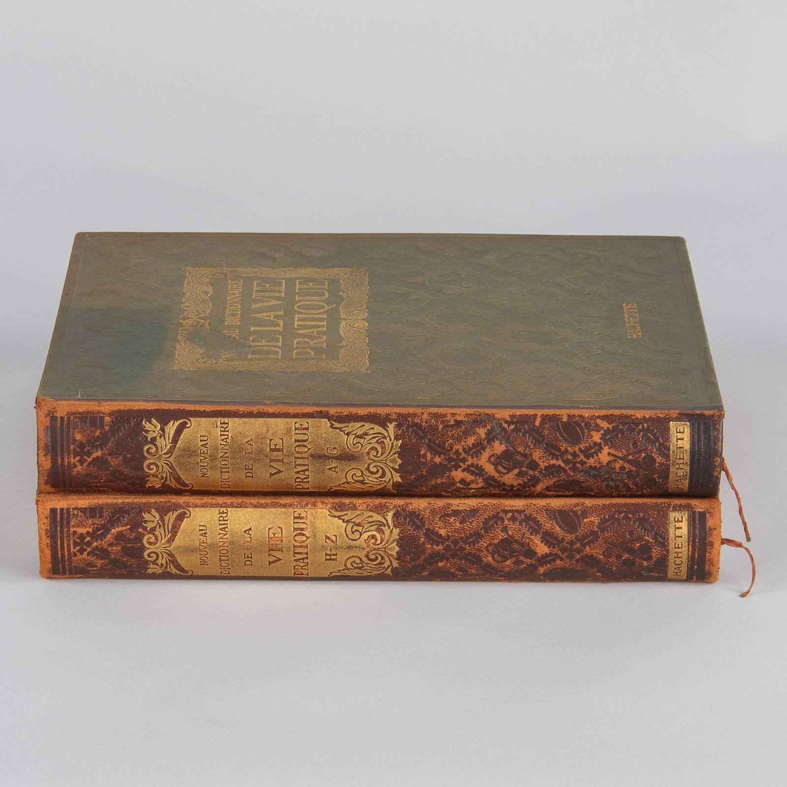 Leather Set of 2 Books Nouveau Dictionaire de la Vie Pratique, France, 1923 For Sale