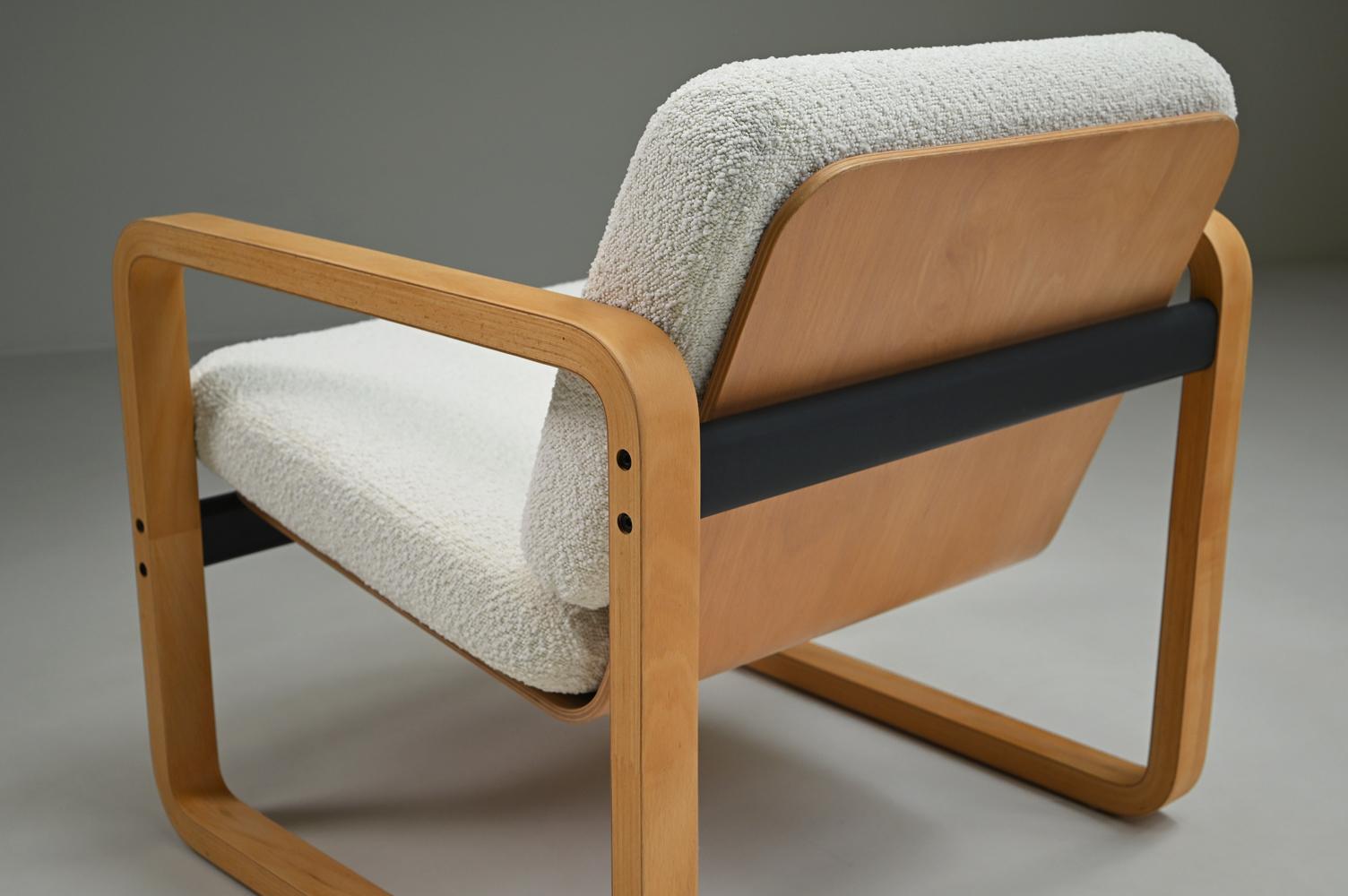 Bouclé Ensemble de 2 chaises longues en bouclette de Aeon Mondial, années 1980, Pays-Bas. en vente