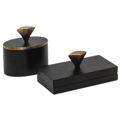 Juego de 2 Cajas de Roble Negro con Detalles de Latón Patinado Bronce by Kifu Paris