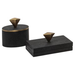 Set aus 2 Schachteln in schwarzem Chagrinleder mit Bronze-Patina-Messingdetails von Kifu Paris