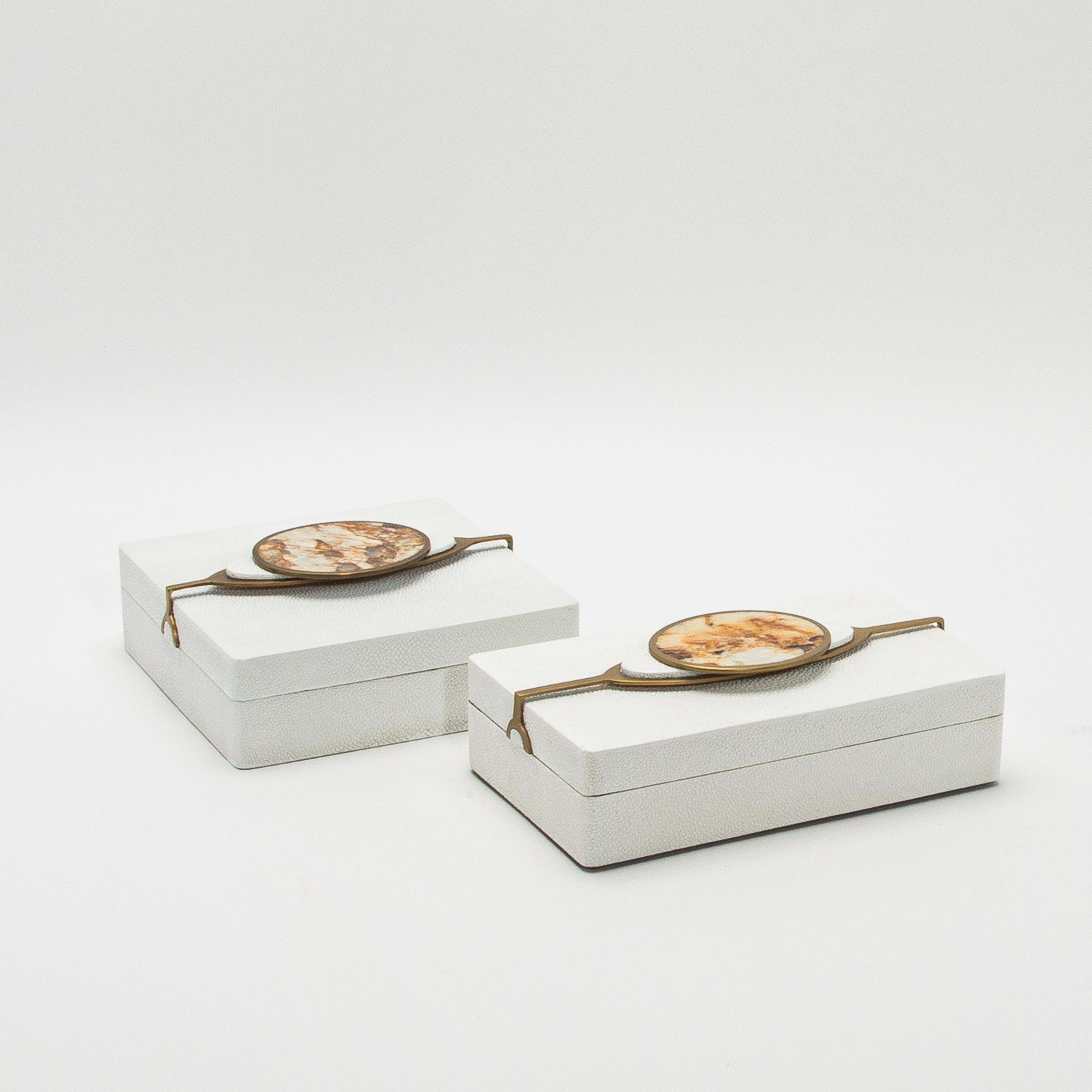 Art Deco Set of 2 Boxes in Shagreen with Semi-Precious Stone and Brass by Kifu Paris For Sale