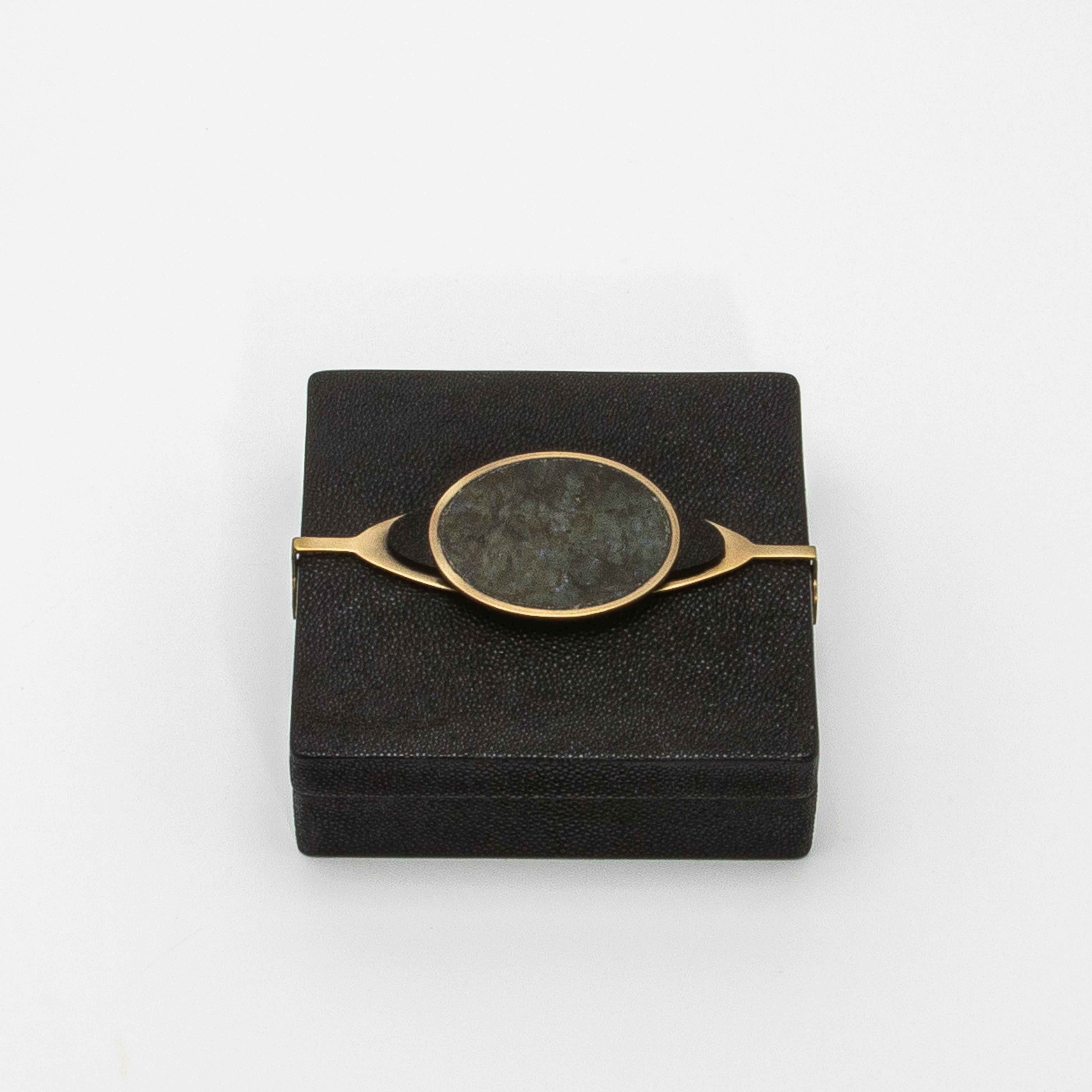 Set of 2 Boxes in Shagreen with Semi-Precious Stone and Brass by Kifu Paris For Sale 1