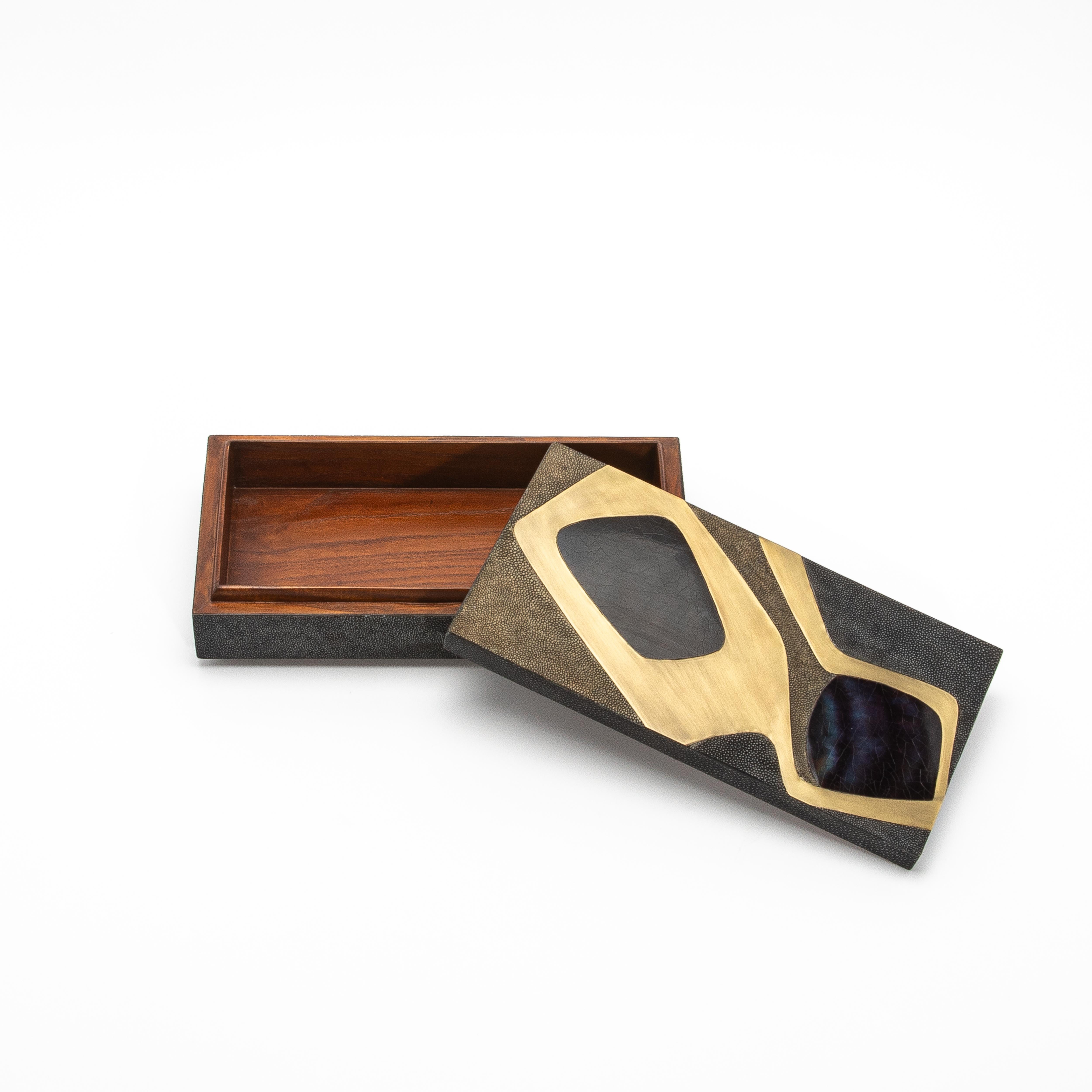 Set of 2 Boxes in Shagreen with Shell and Brass Insert by R&Y Augousti For Sale 4