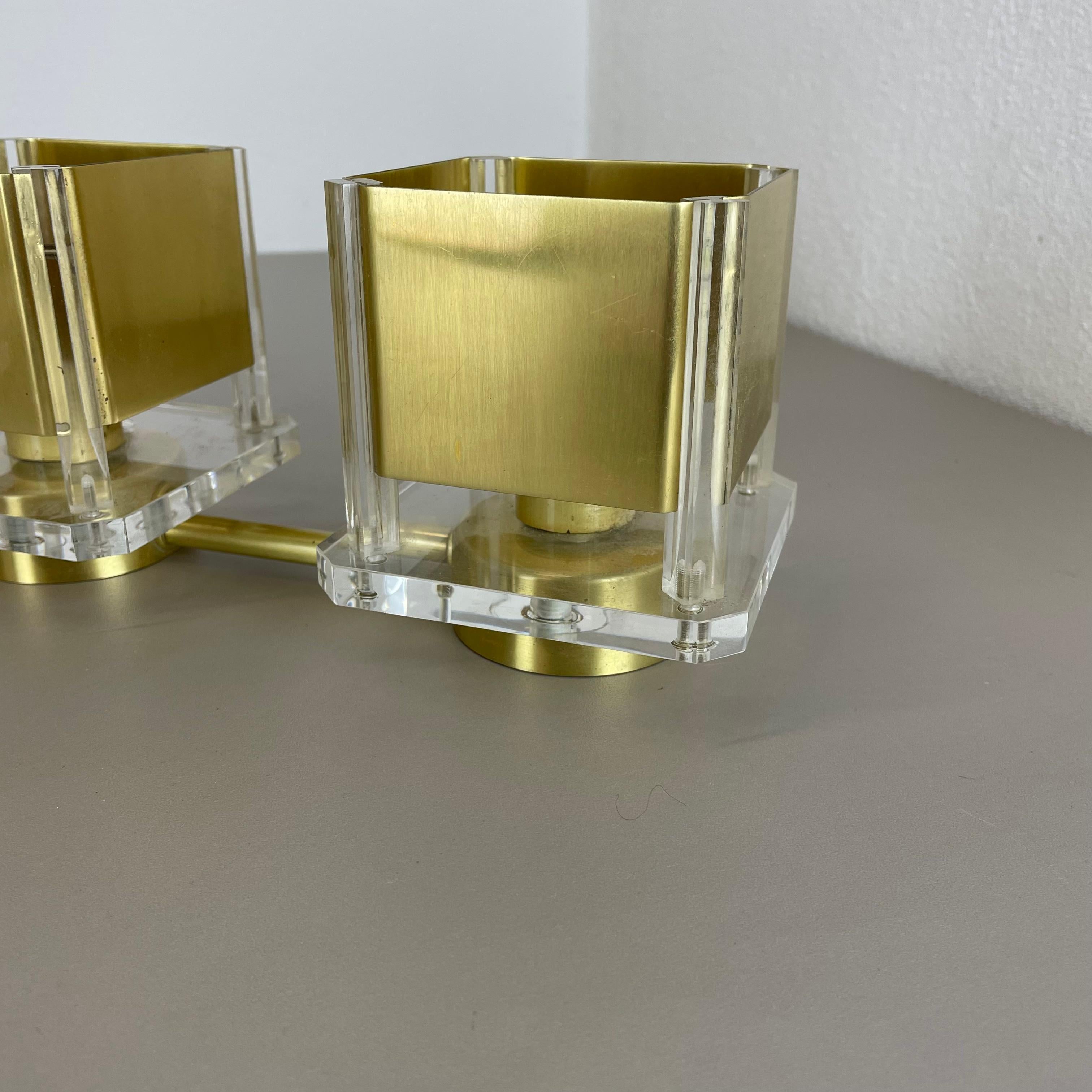 Set of 2 Brass + Acryl Glass Cubic Stilnovo Style Wall Light Sconces, Italy 1970 For Sale 6