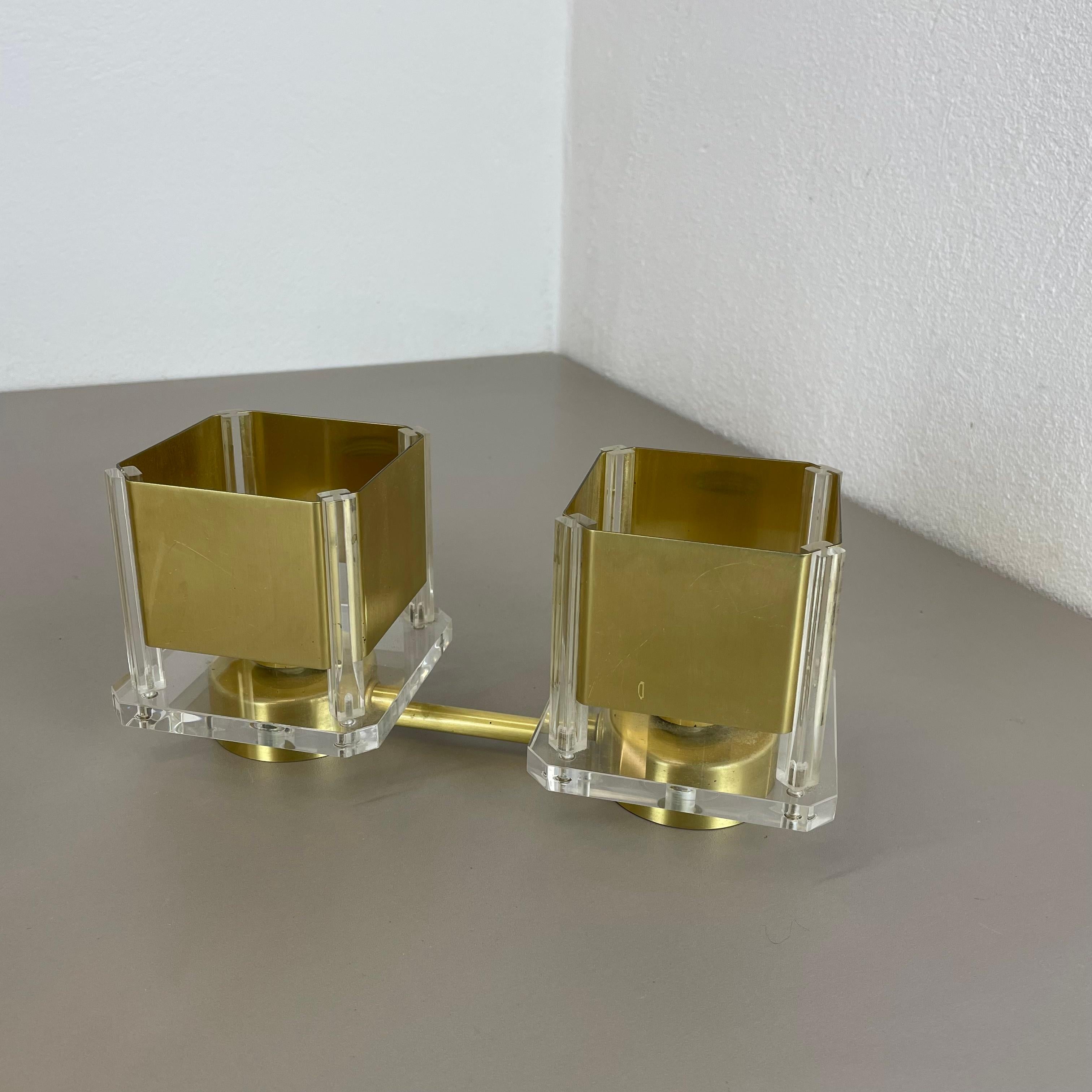 Set of 2 Brass + Acryl Glass Cubic Stilnovo Style Wall Light Sconces, Italy 1970 For Sale 8