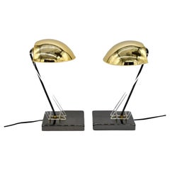 Satz von 2 Tischlampen aus Messing und Acrylglas, Frankreich, 1960er Jahre