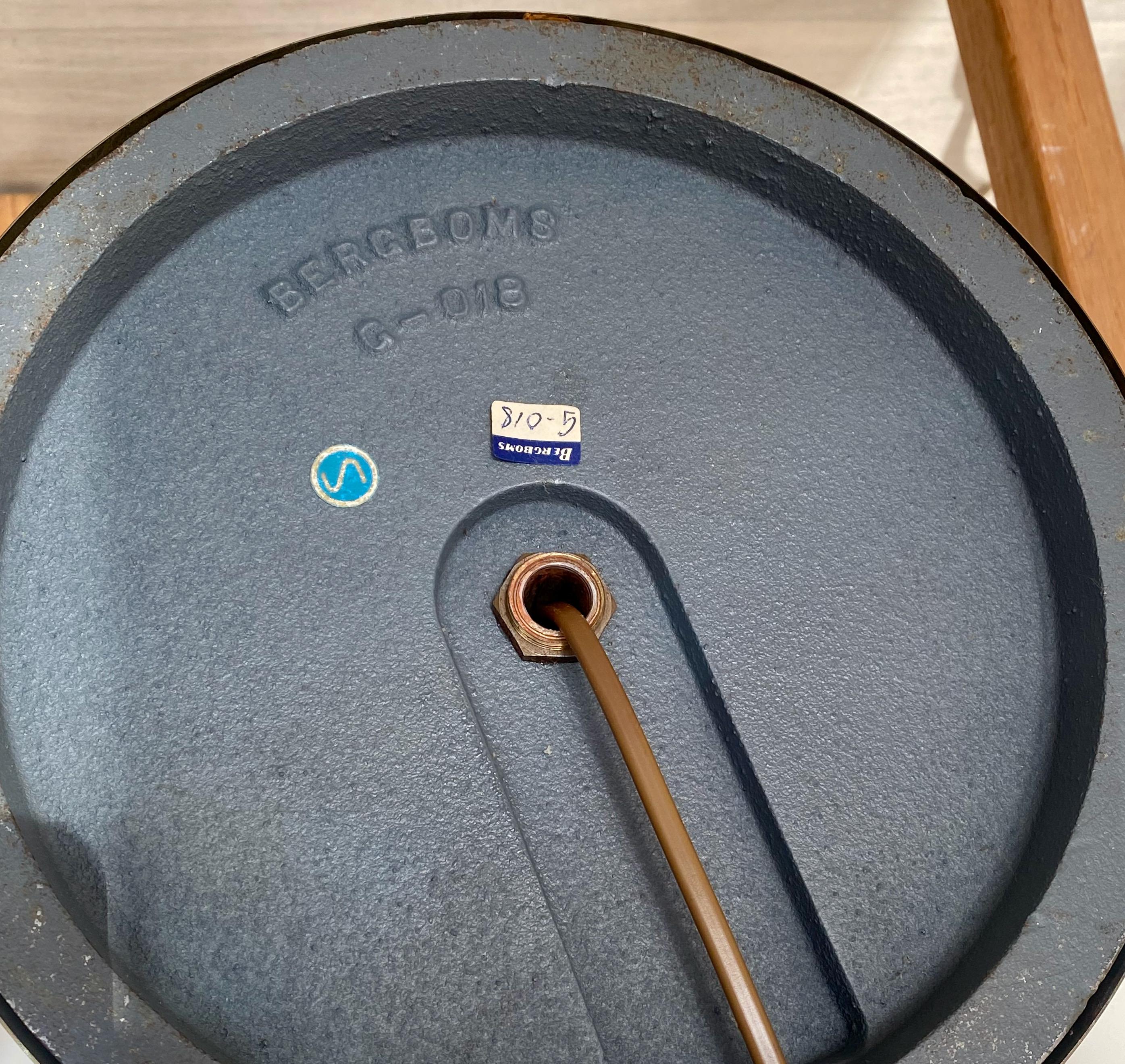 Ensemble de 2 lampadaires en laiton Bergboms G-018 de Suède Bon état - En vente à Klintehamn, SE