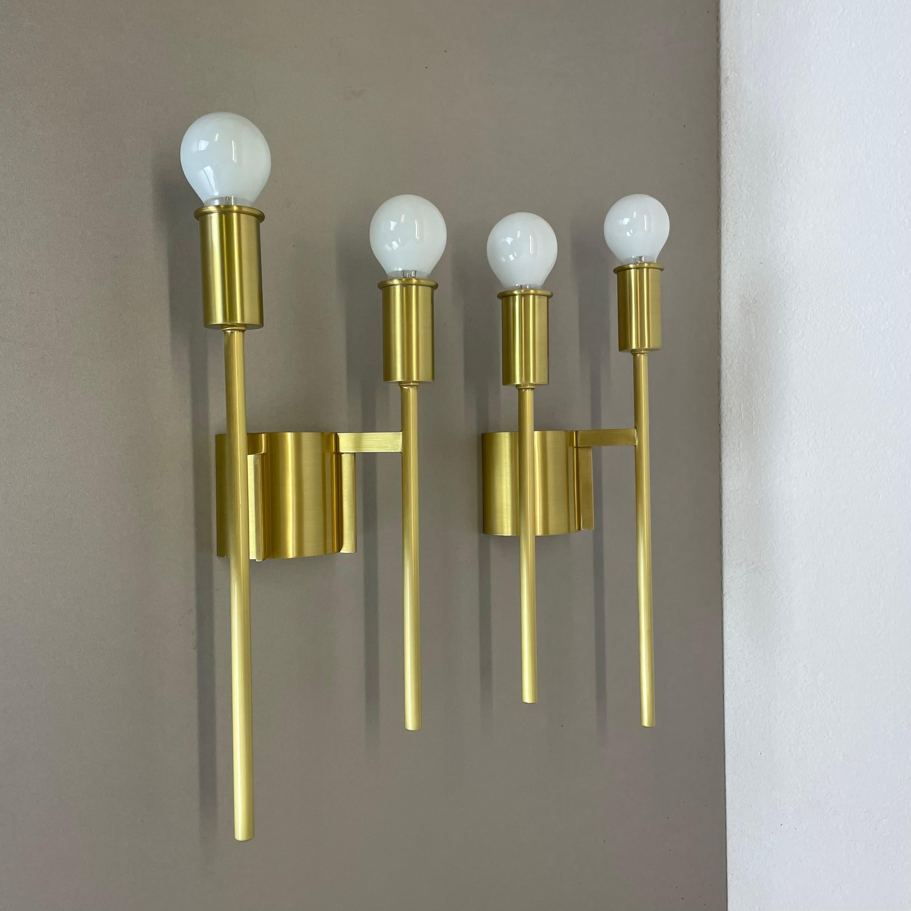 set of 2 Brass Italian Stilnovo Style Theatre Wall Light Sconces, Italy, 1950s In Good Condition For Sale In Kirchlengern, DE