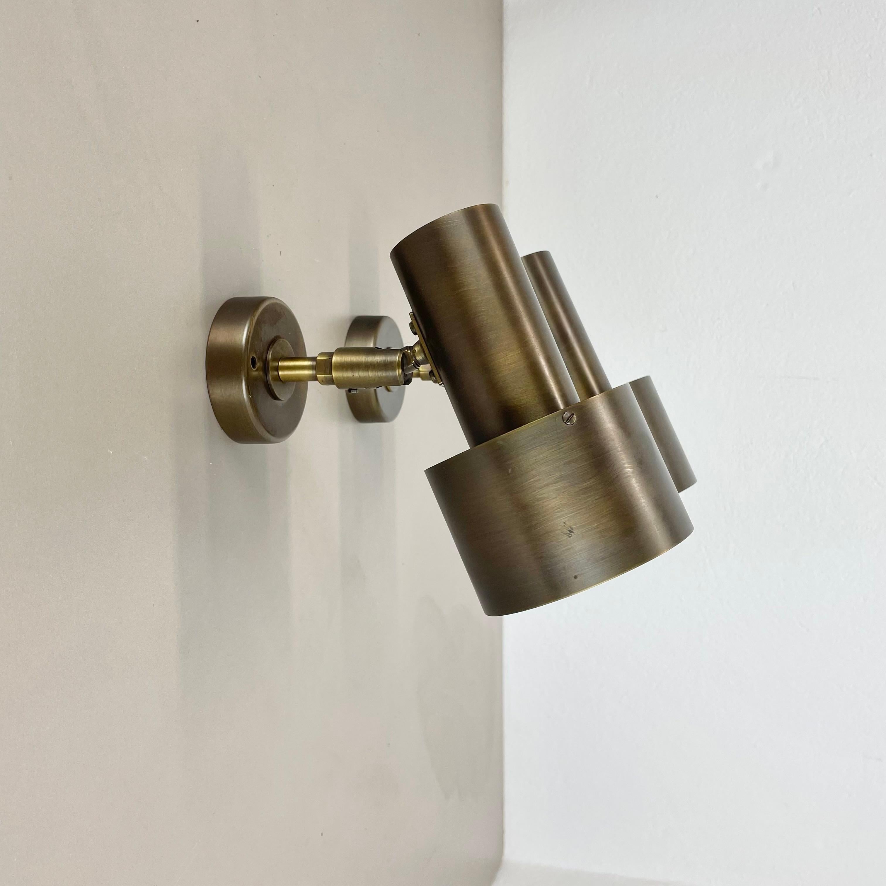 Tedesco set di 2 elementi Spot in ottone per soffitto e parete di OMI Lighting Germania, anni '70 in vendita