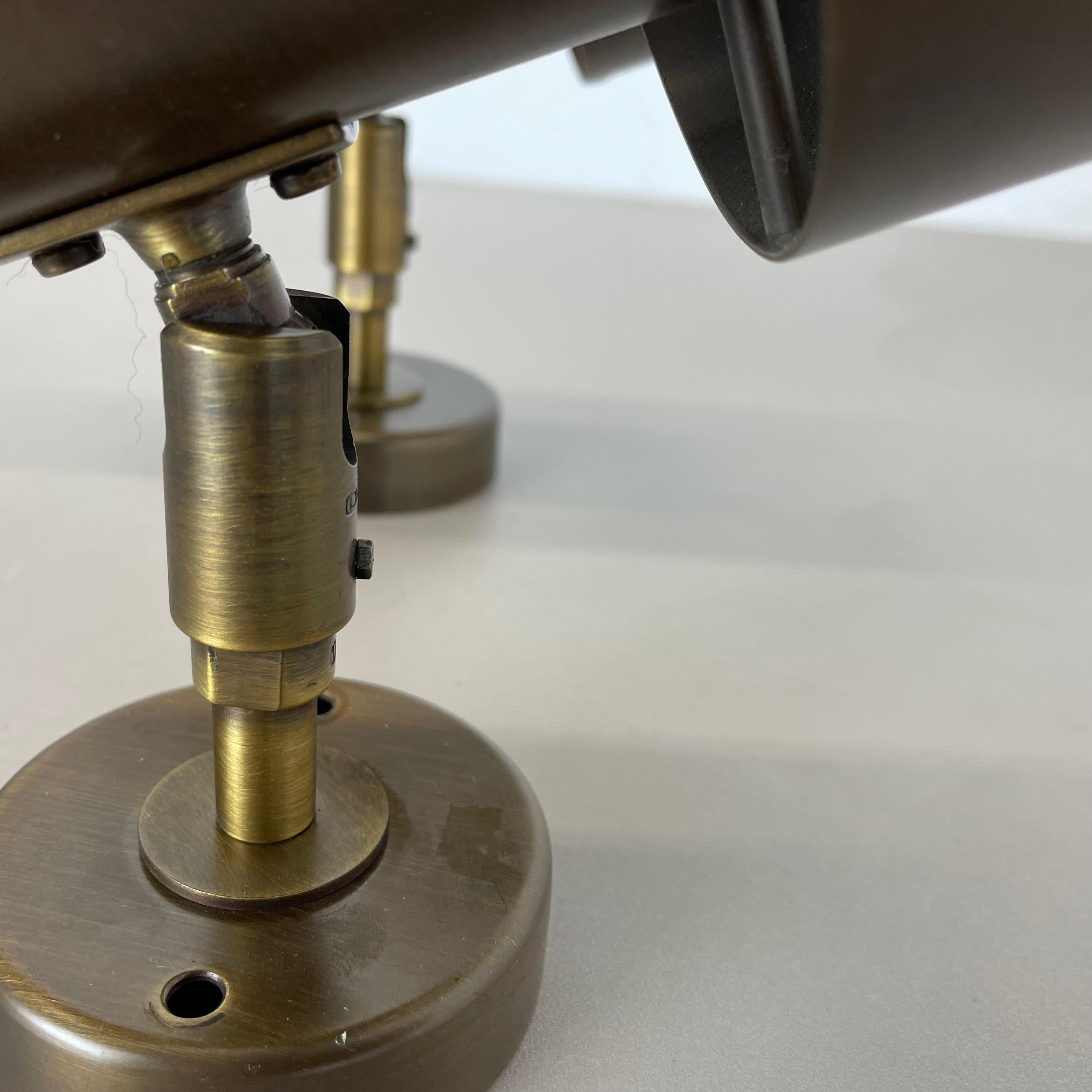 set di 2 elementi Spot in ottone per soffitto e parete di OMI Lighting Germania, anni '70 in vendita 2