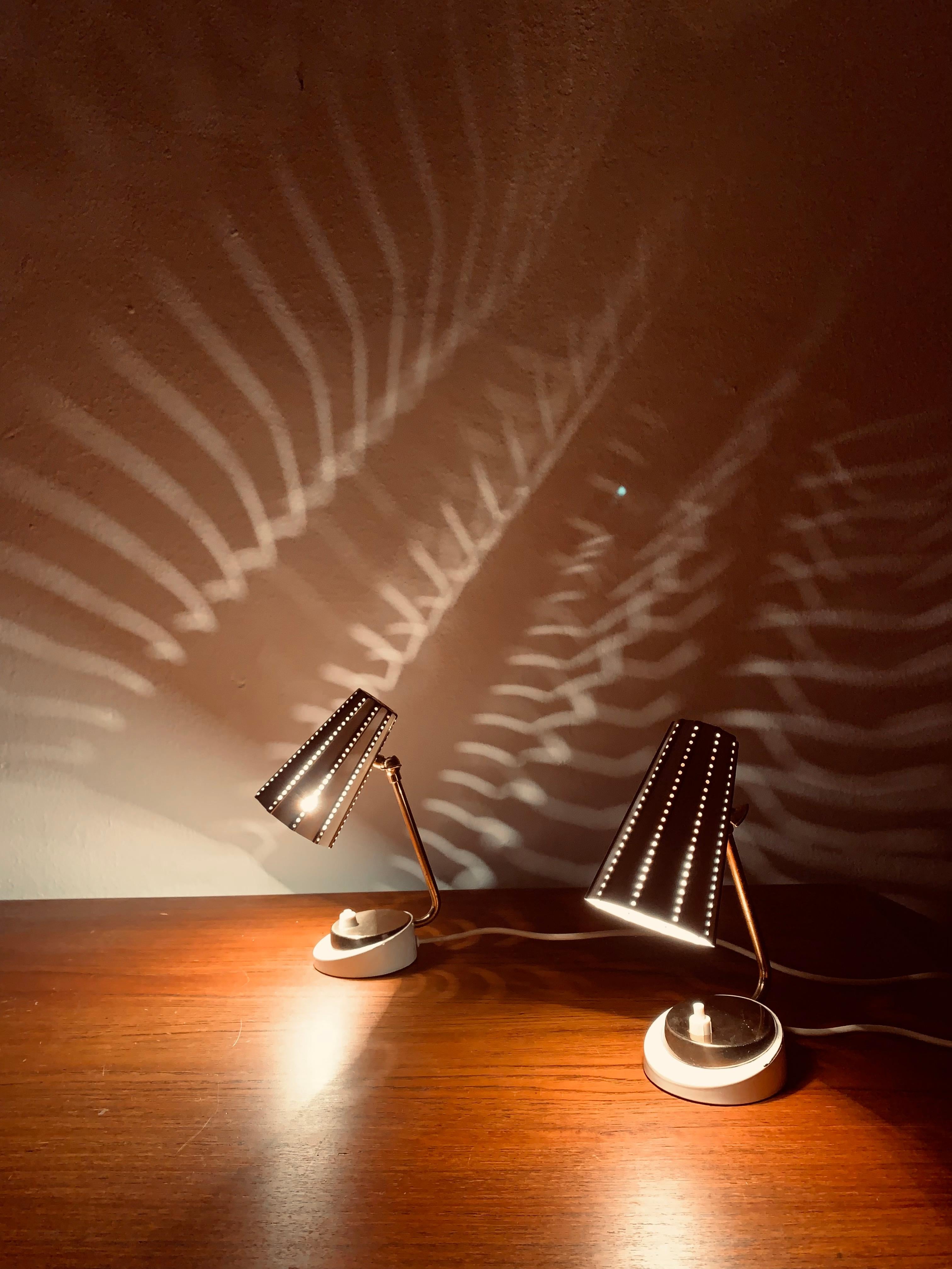 Lot de 2 lampes de table en laiton en vente 4