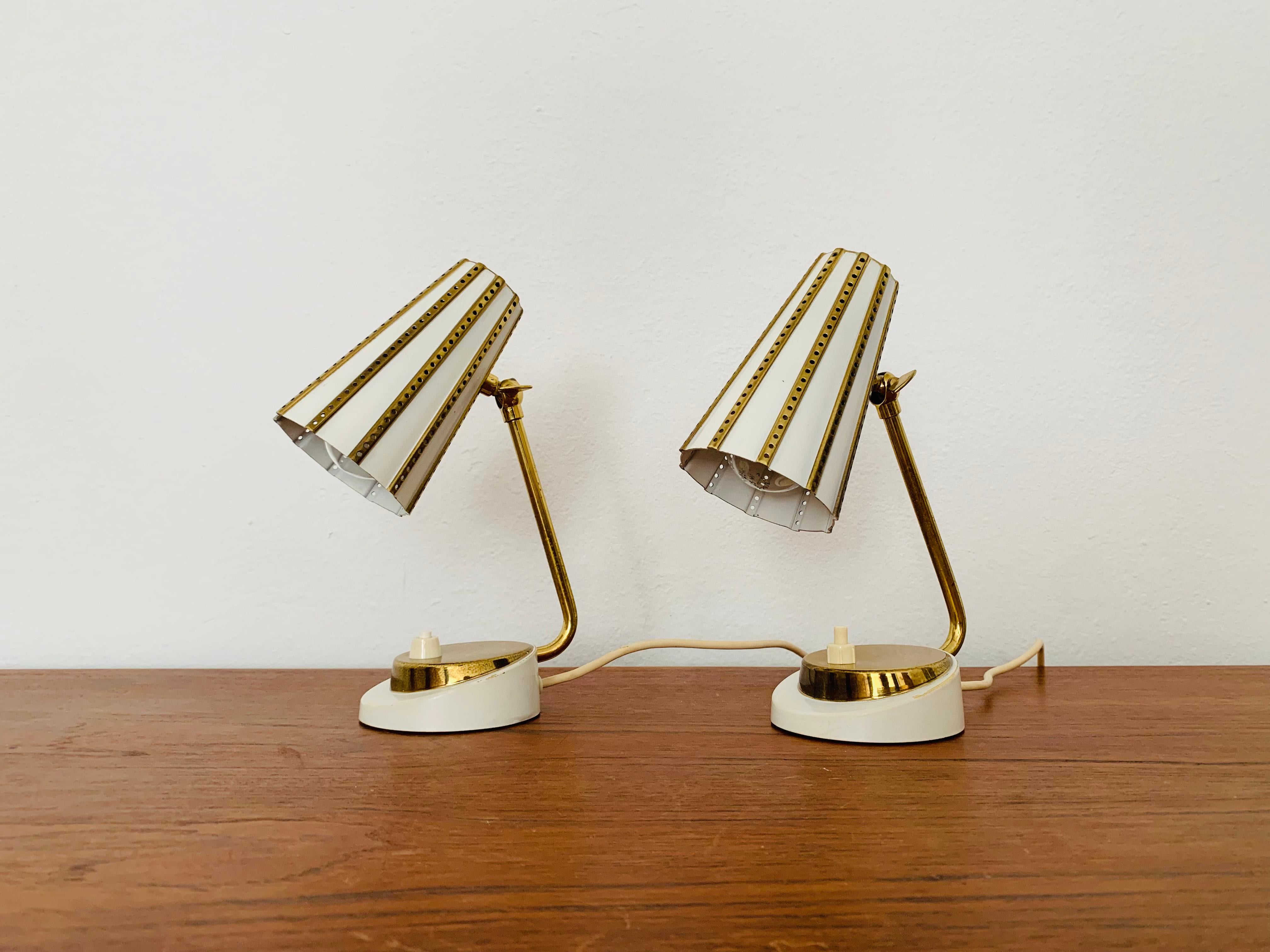 Lot de 2 lampes de table en laiton Bon état - En vente à München, DE