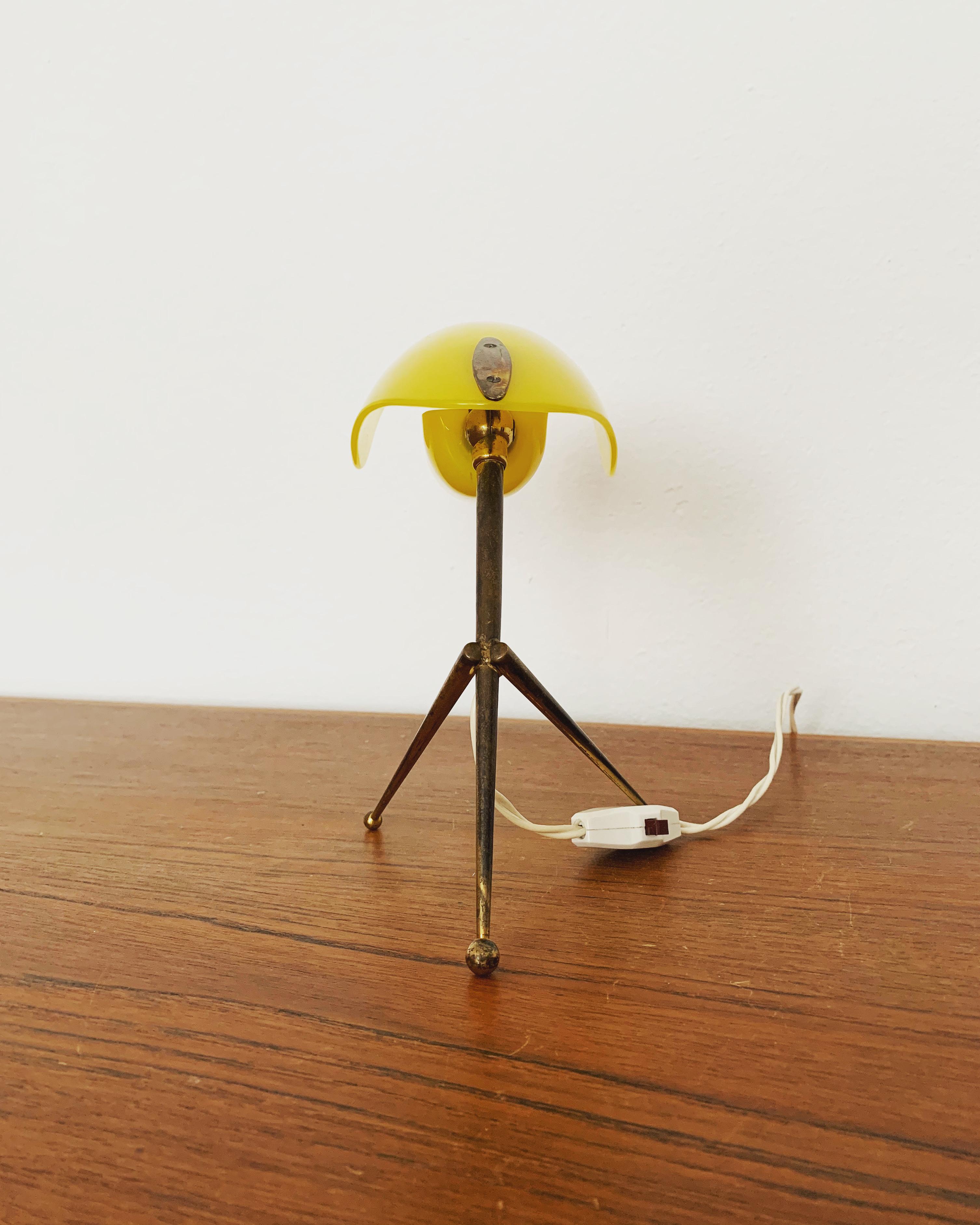 Milieu du XXe siècle Lot de 2 lampes de table en laiton en vente
