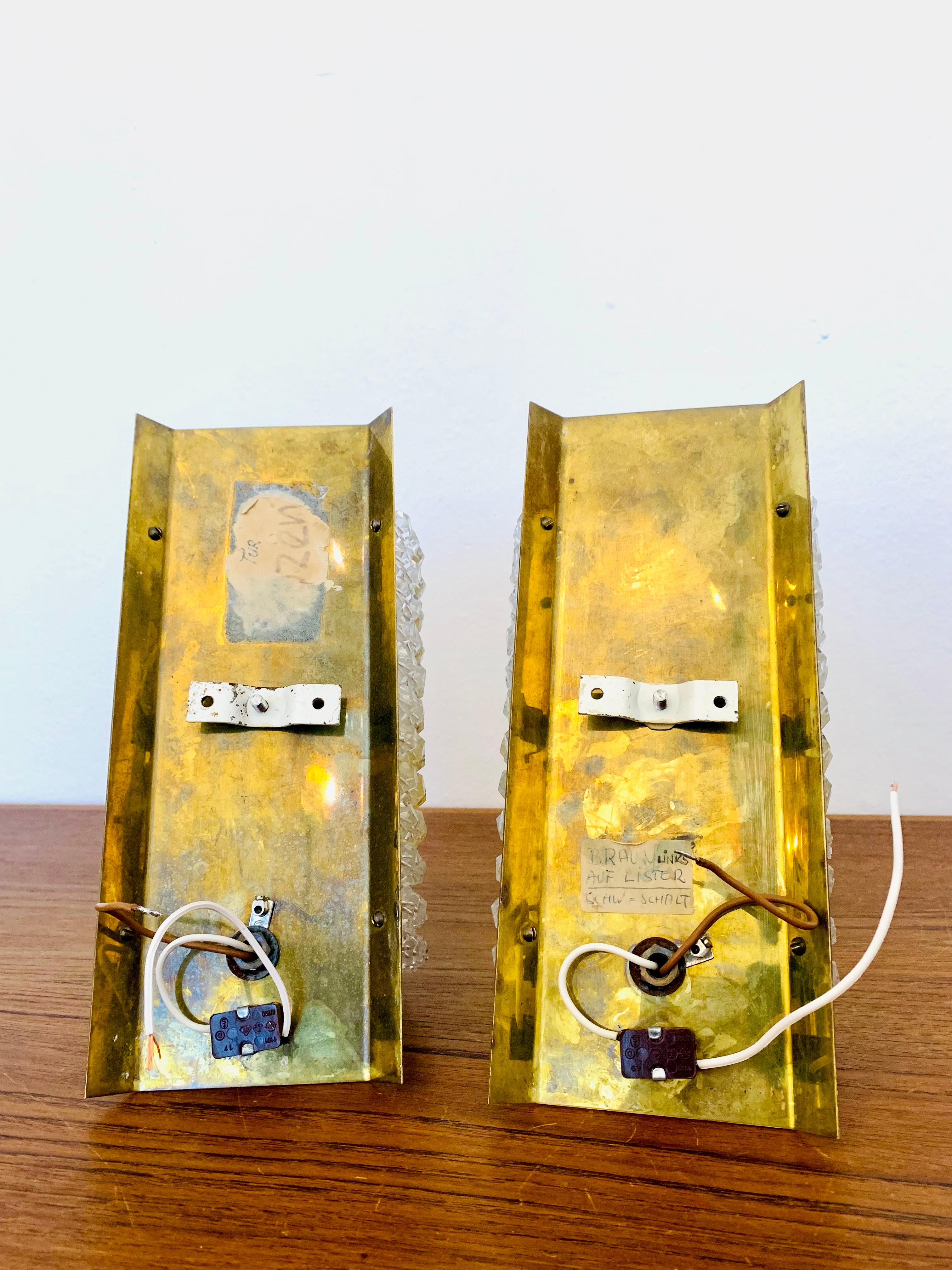 Set of 2 Brass Wall Lamps For Sale 9