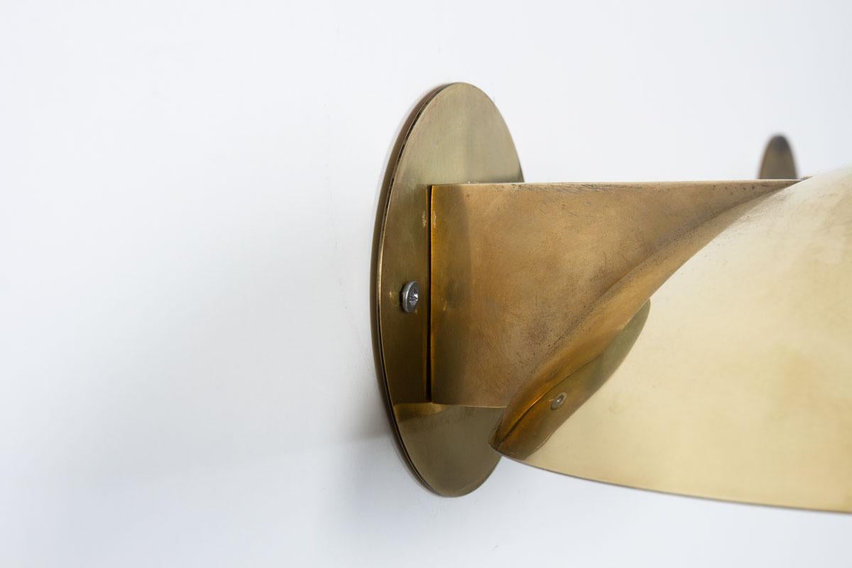 Set of 2 brass wall lights, 1950s For Sale 6