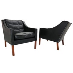 Set of 2 Børge Mogensen Model #2207 Black Leather Lounge Chairs, 1960 Denmark