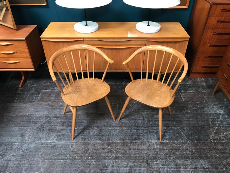 Set of 2 British Midcentury Model 449a Elm and Beech Cowhorn Chairs by