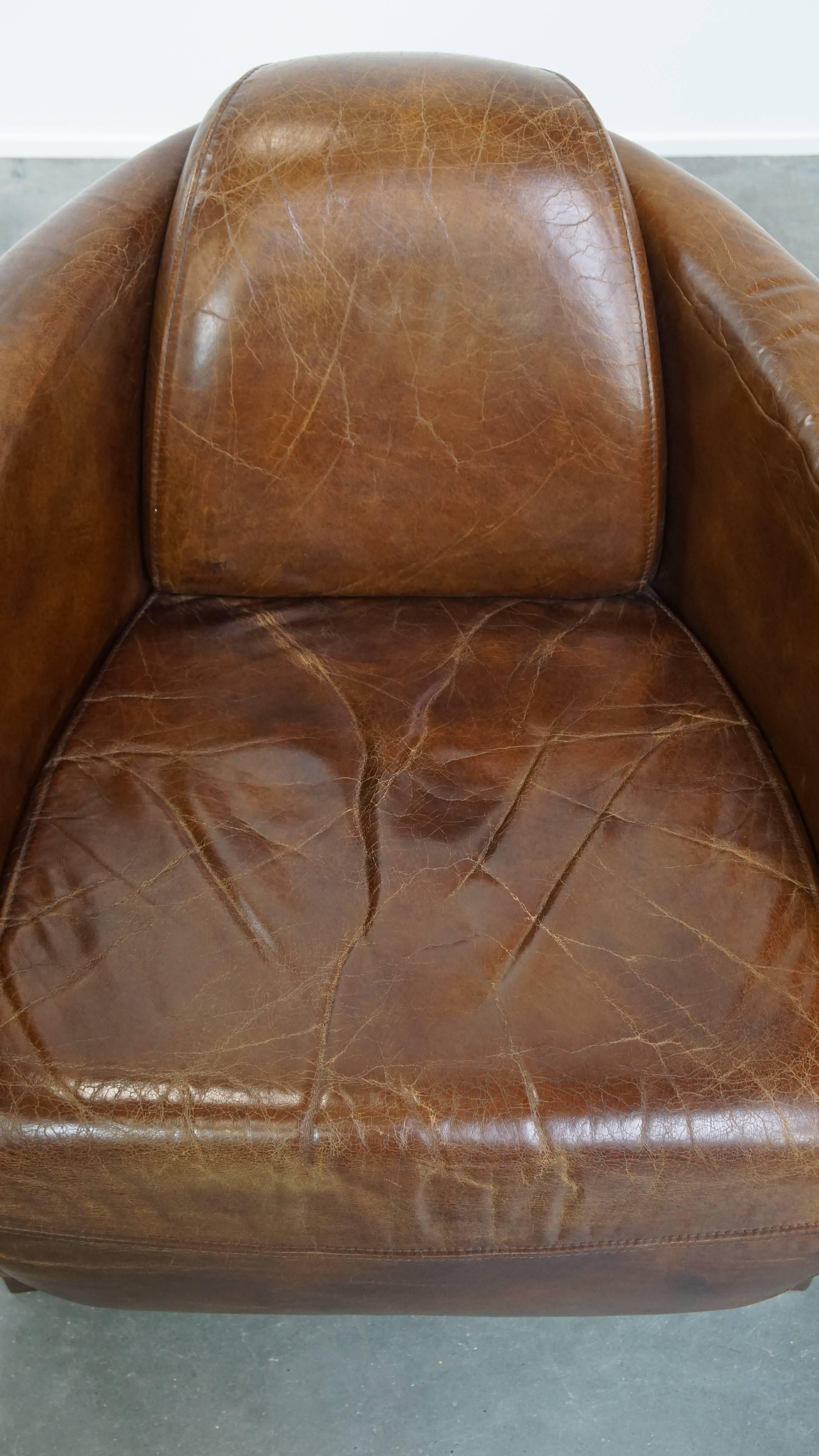 Set of 2 brown cowhide leather Aviator design armchairs In Good Condition For Sale In Harderwijk, NL