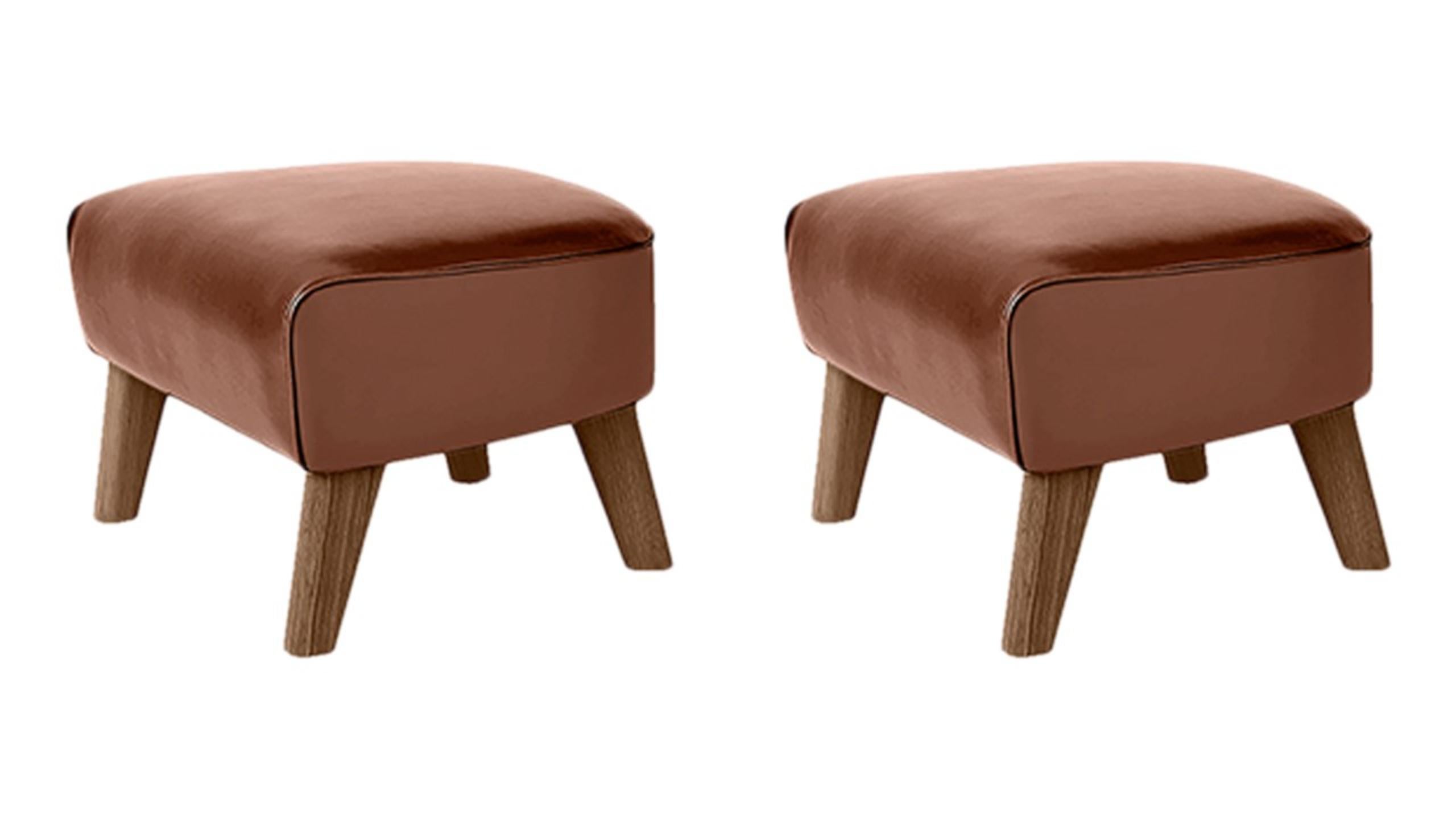 Set of 2 brown leather and smoked oak my own chair footstools by Lassen.
Dimensions: W 56 x D 58 x H 40 cm .
Materials: Leather.

The my own chair footstool has been designed in the same spirit as Flemming Lassen’s original iconic chair,