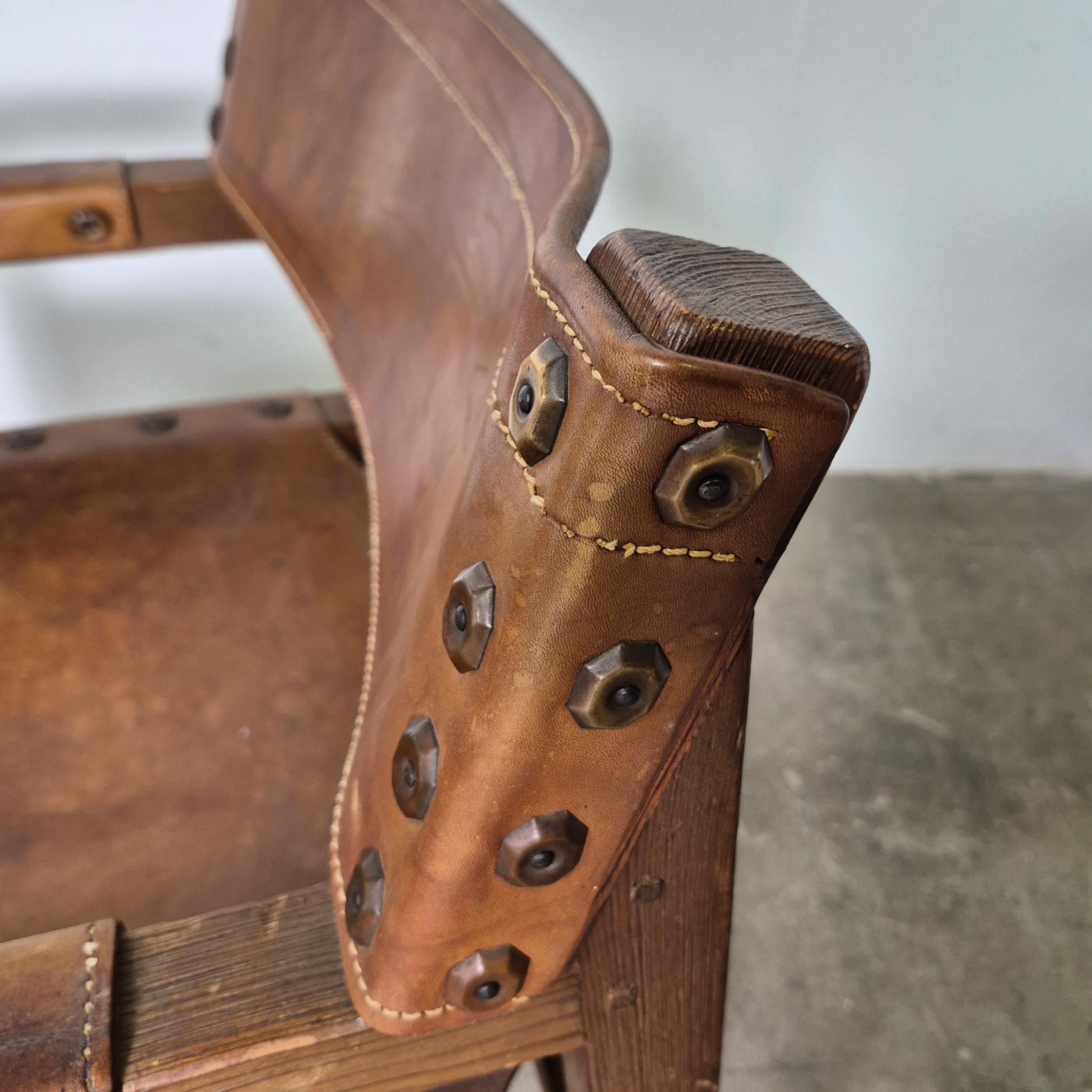 Set di 2 sedie brutaliste in pelle e pino di BIOSCA, Spagna, anni '50 in vendita 6