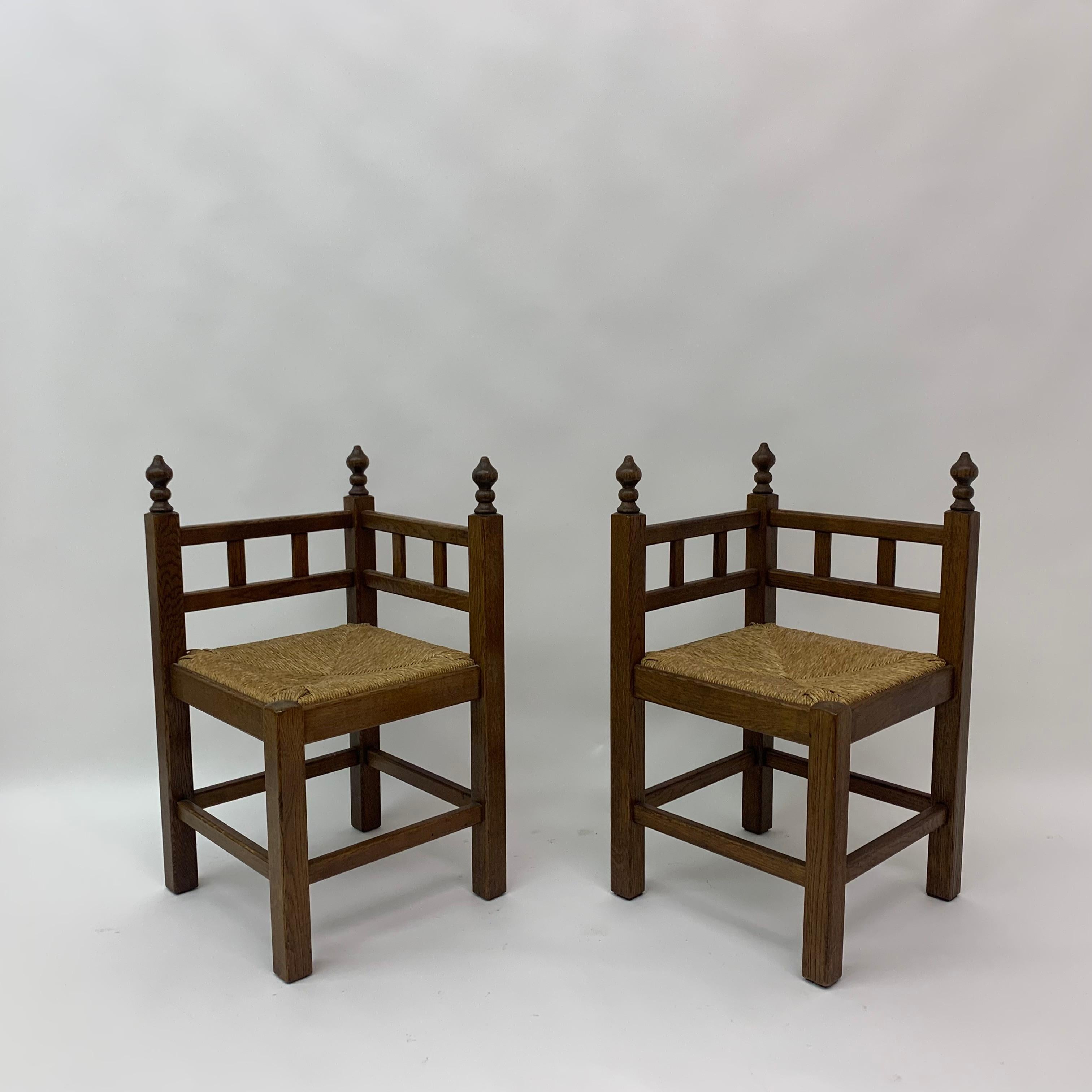 Set of 2 brutalist oak & wicker corner chairs, 1970’s 4