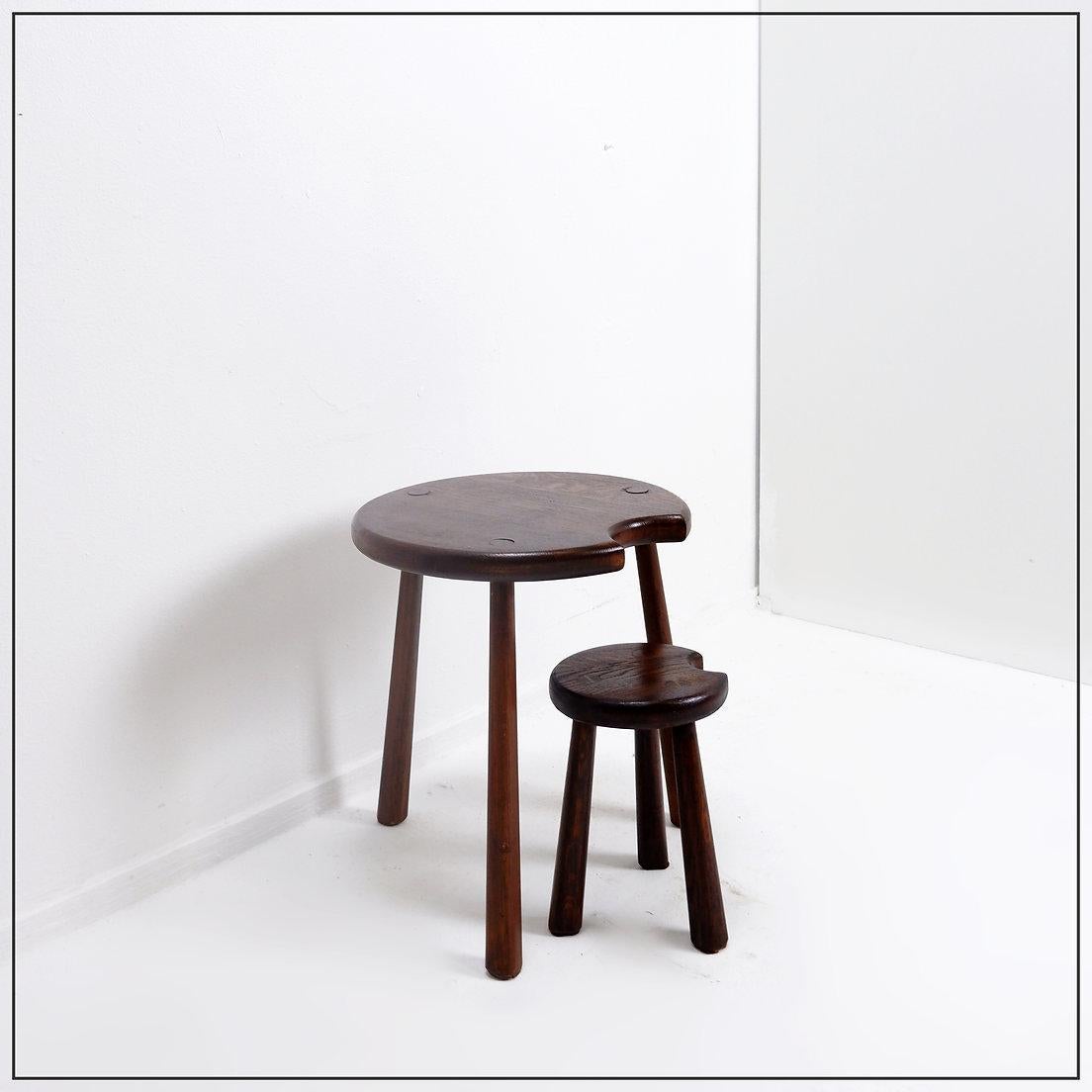 Set of 2 brutalist tripod tables For Sale 5
