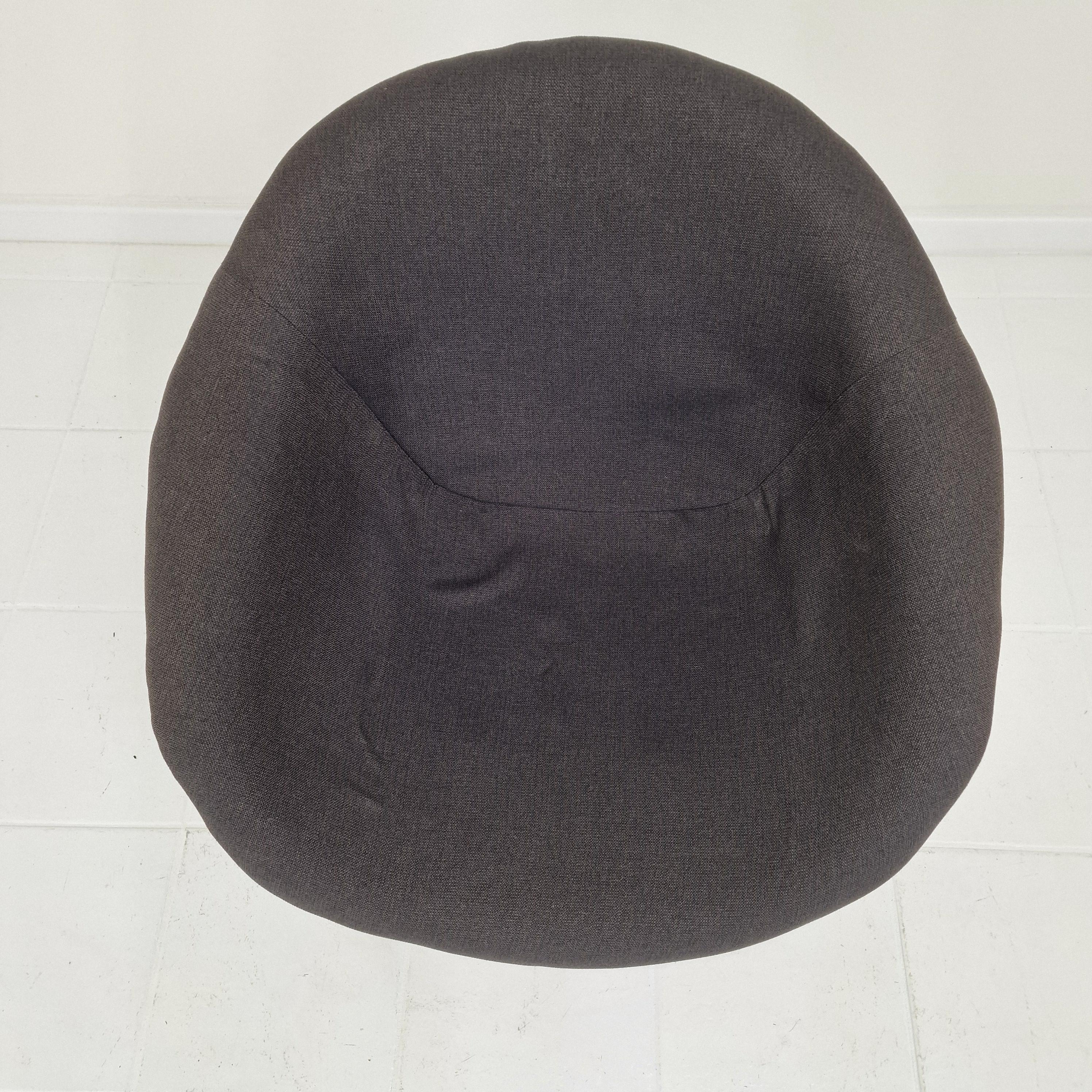 Set di 2 sedie da salotto a secchiello di Miroslav Navrátil per Vertex, anni '60 in vendita 2