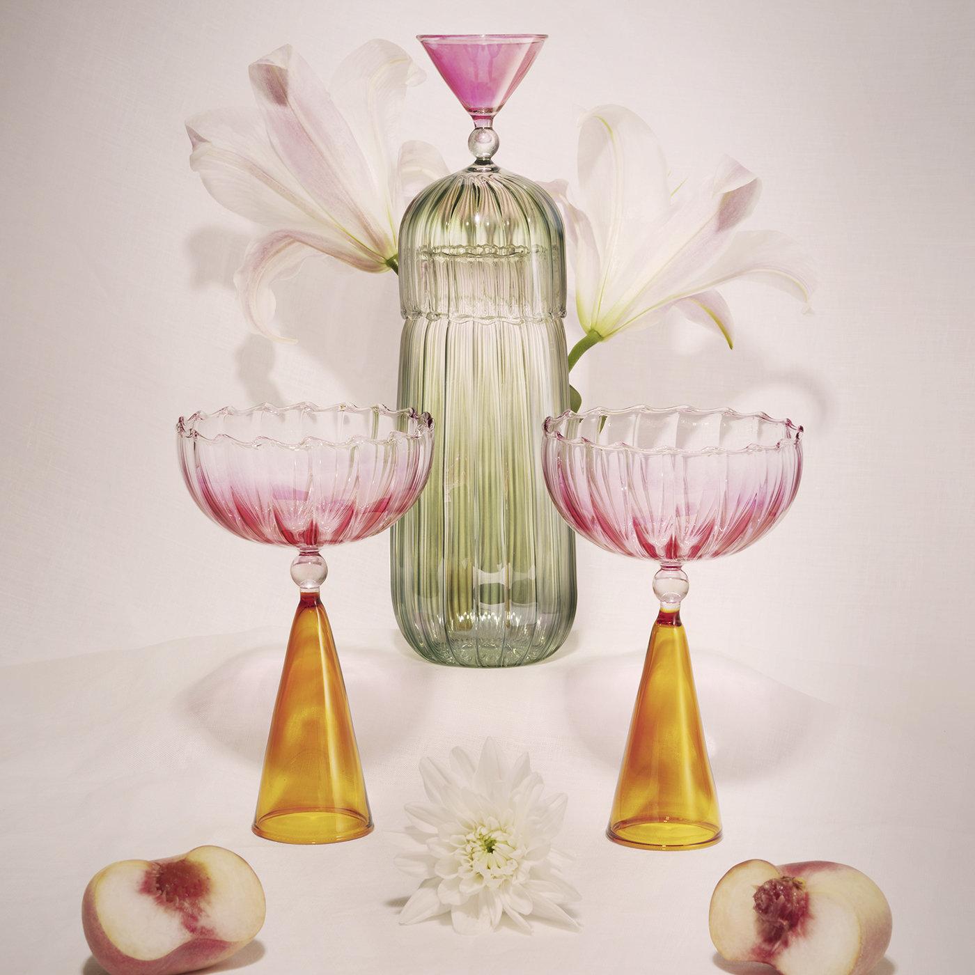 Set of 2 Calypso Pink and Amber Wine Glasses by Serena Confalonieri In New Condition For Sale In Milan, IT