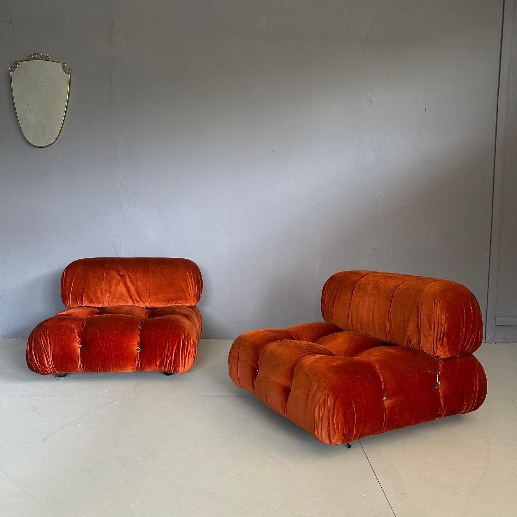 Set of two Camaleonda modular armchairs/sofas by Mario Bellini, C&B production, 1970s.  These armchairs are part of the first edition of the C&B collection before the company became B&B Italia.
Iconic and timeless design.
The particularity of the