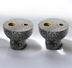 Ensemble de 2 bougeoirs. De la série Tempera