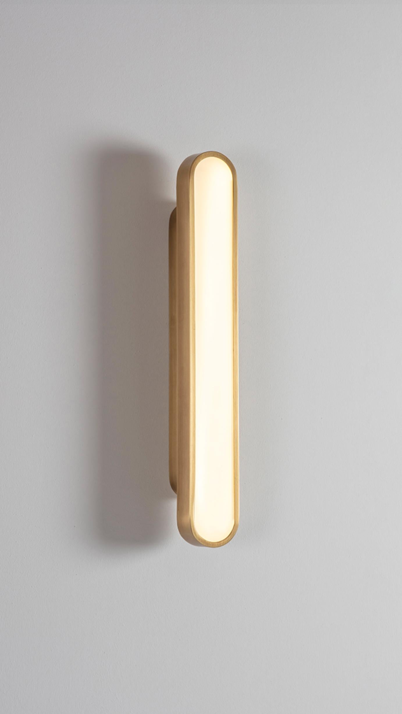 Post-Modern Set of 2 Capsule Golden Wall Lights by Square in Circle For Sale