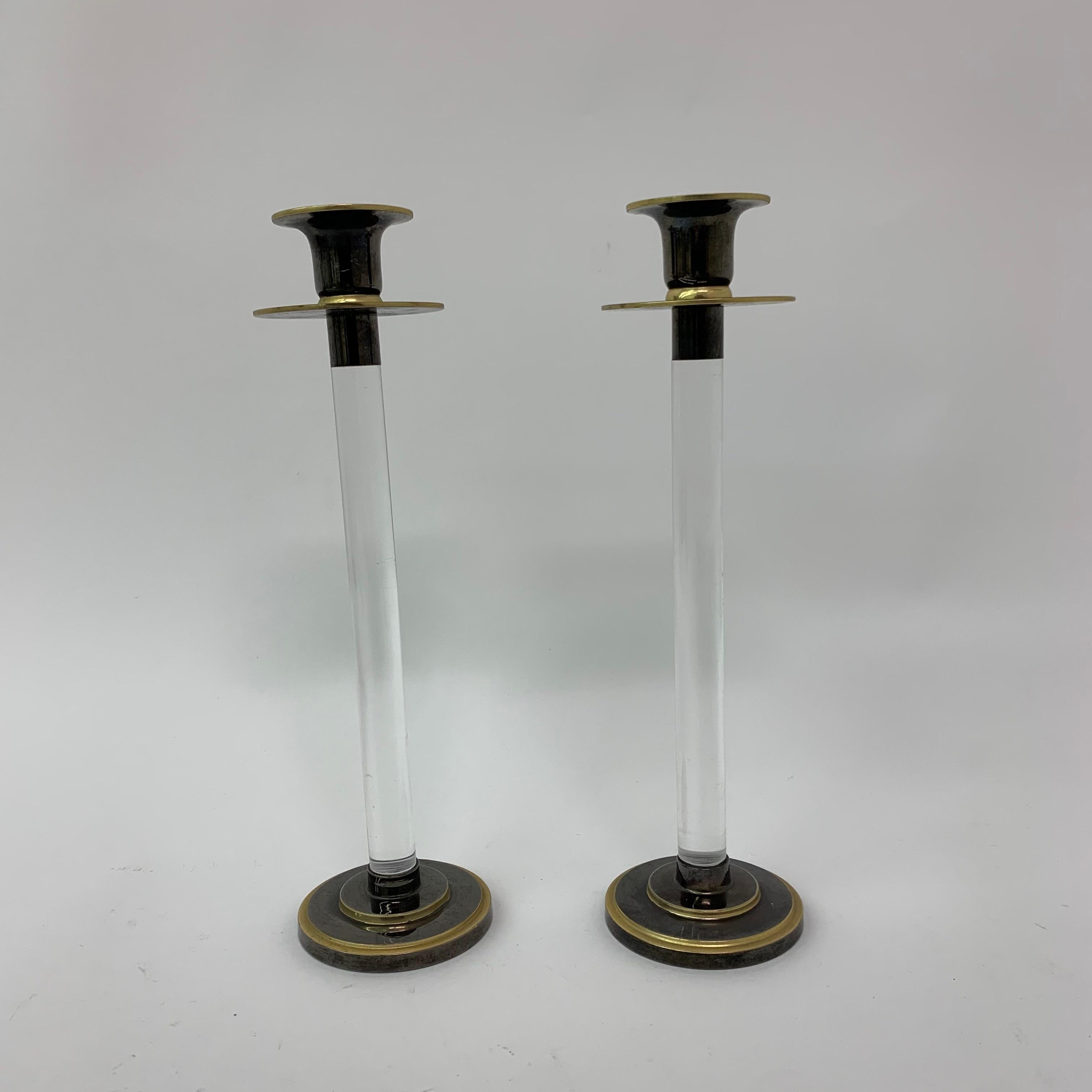 Mid-Century moderno Set di 2 candele in lucite Caravell, anni '70 in vendita