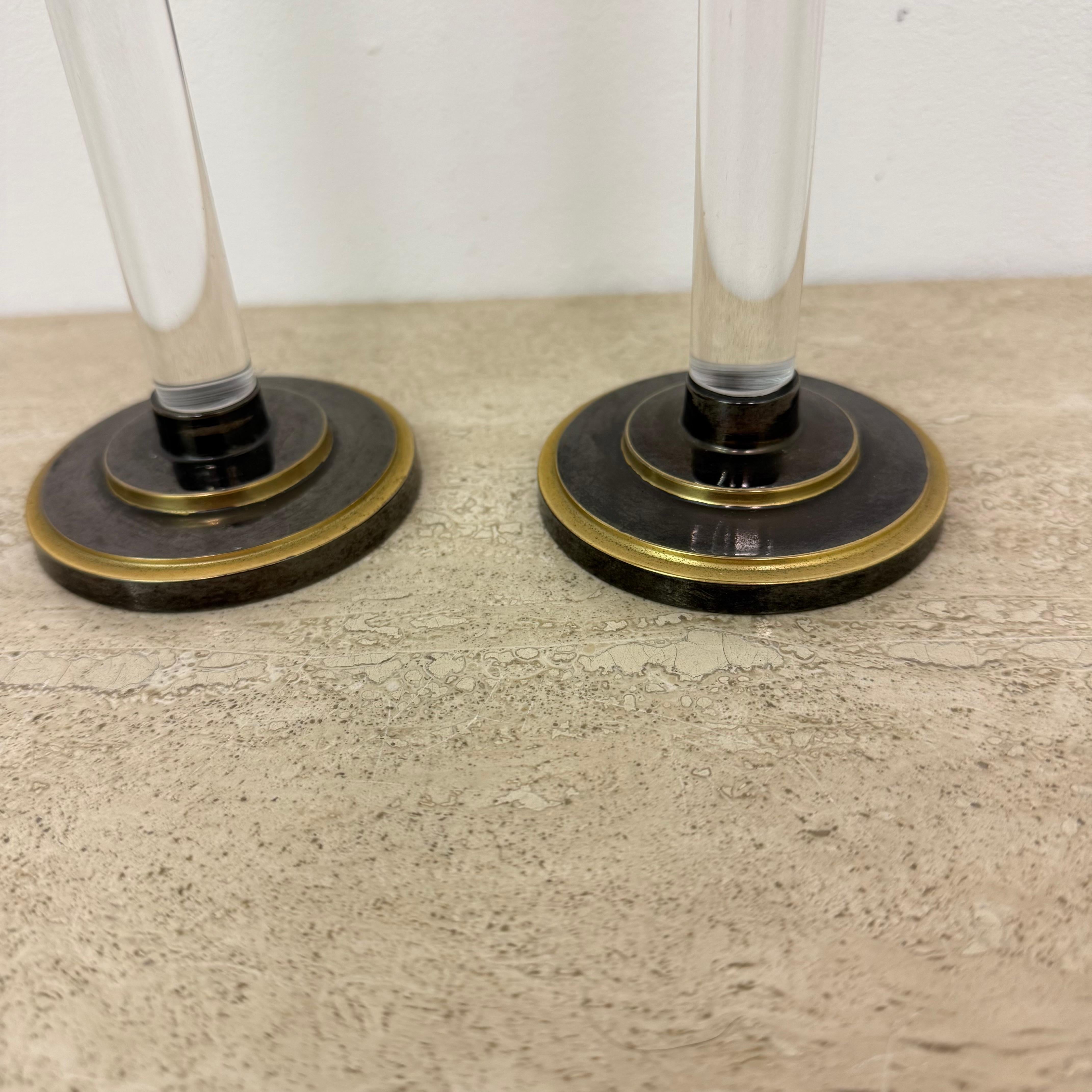 Lucite Set di 2 candele in lucite Caravell, anni '70 in vendita