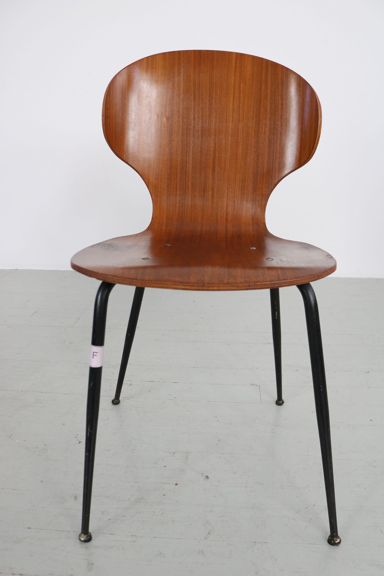 Set of  2 , Carlo Ratti Bentwood Chairs, Italy, 1950s. Industria Legni Curvati.  For Sale 9