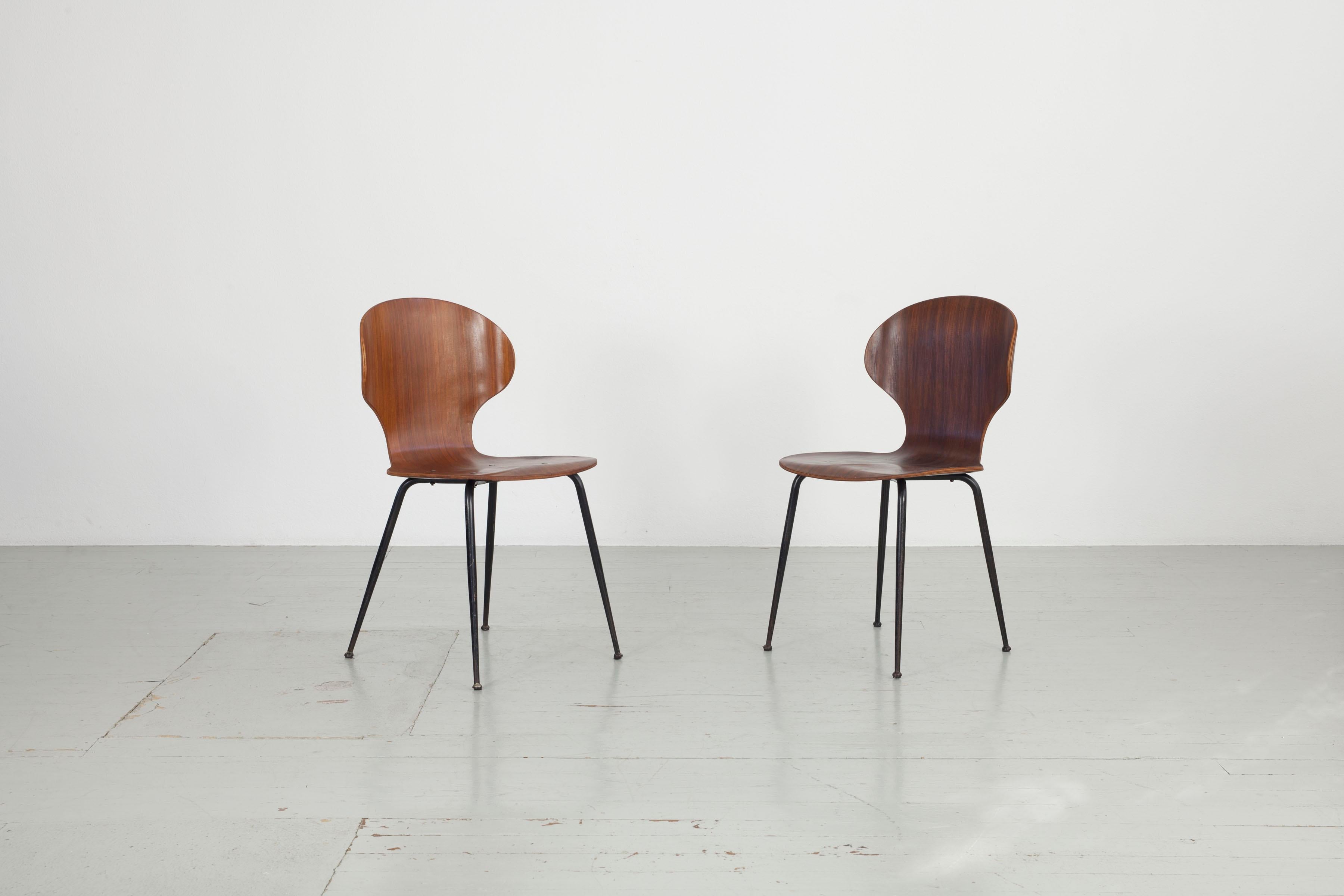 Mid-Century Modern Set of  2 , Carlo Ratti Bentwood Chairs, Italy, 1950s. Industria Legni Curvati.  For Sale