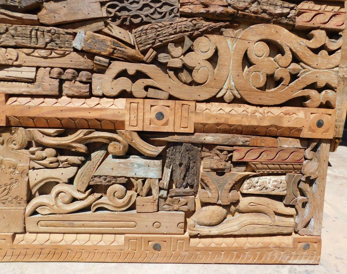 Hand-Carved Set of 2 carved ethnic doors, used as headboards, 19th century