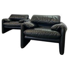 Set of 2 Cassina Maralunga Chairs in Black leather