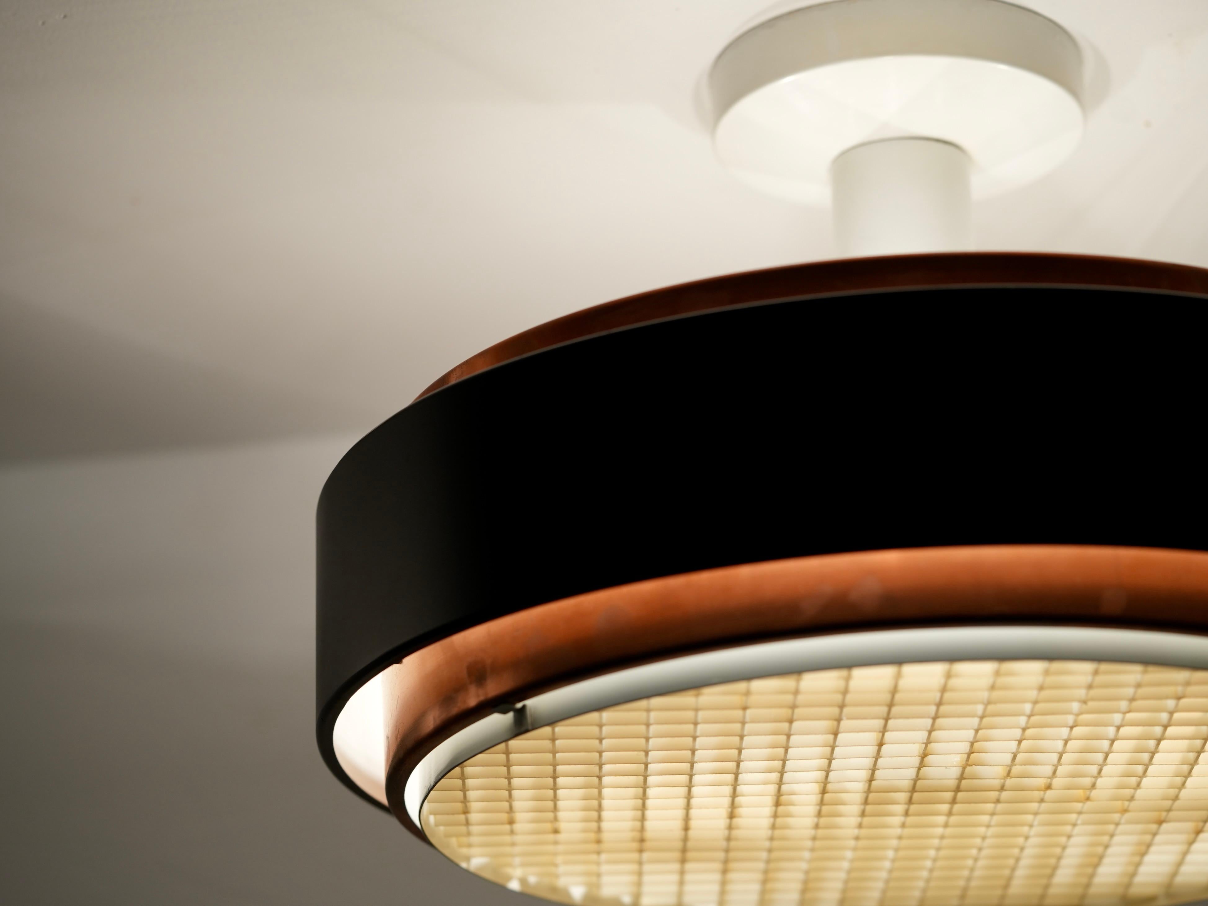 Olandese Set di 2 lampade da soffitto in rame e metallo, Europa del Nord, anni '60 in vendita