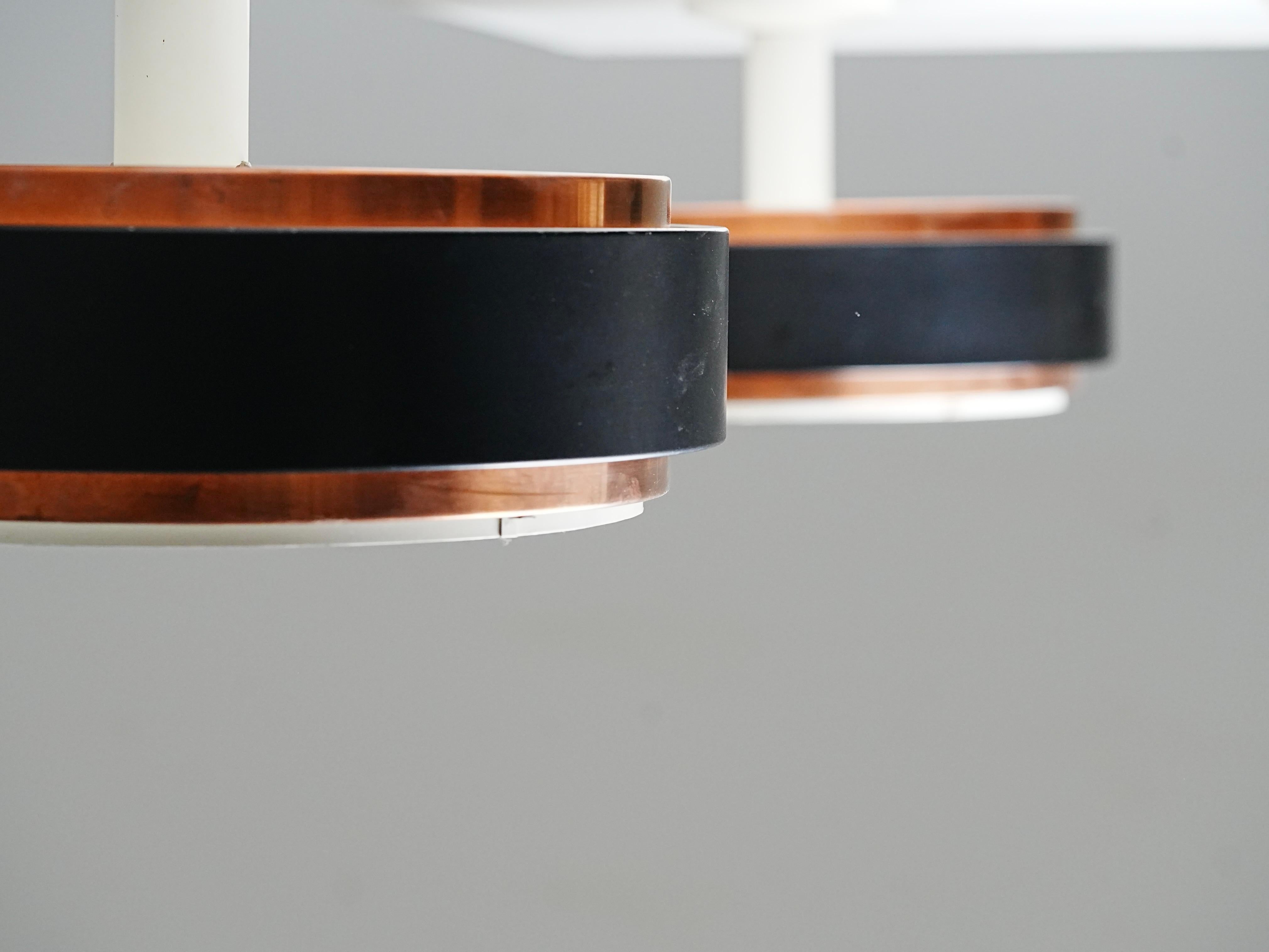 Set di 2 lampade da soffitto in rame e metallo, Europa del Nord, anni '60 in vendita 1