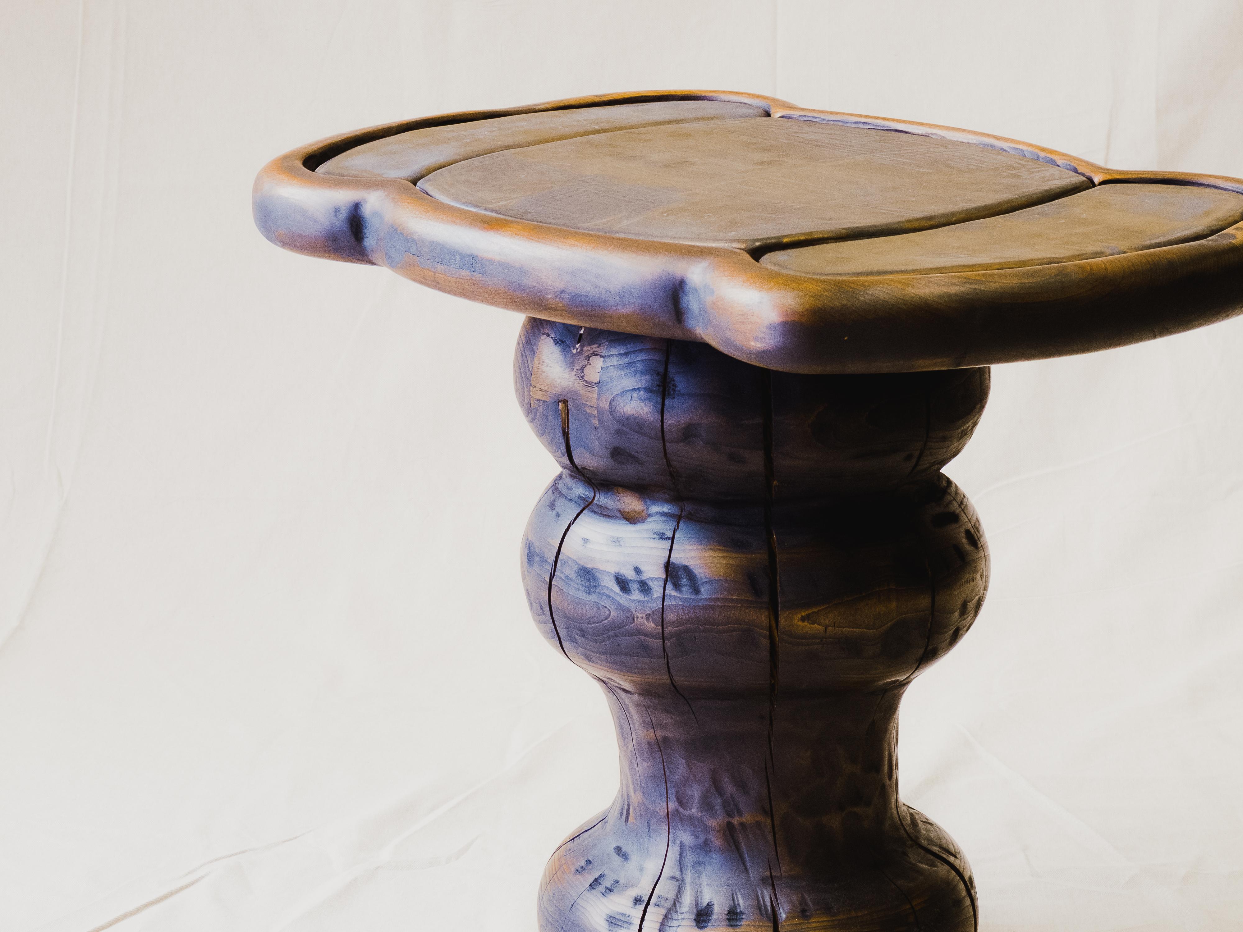 XXIe siècle et contemporain Ensemble de 2 tables de chevet européennes en cerisier massif de Marco Calhau en vente